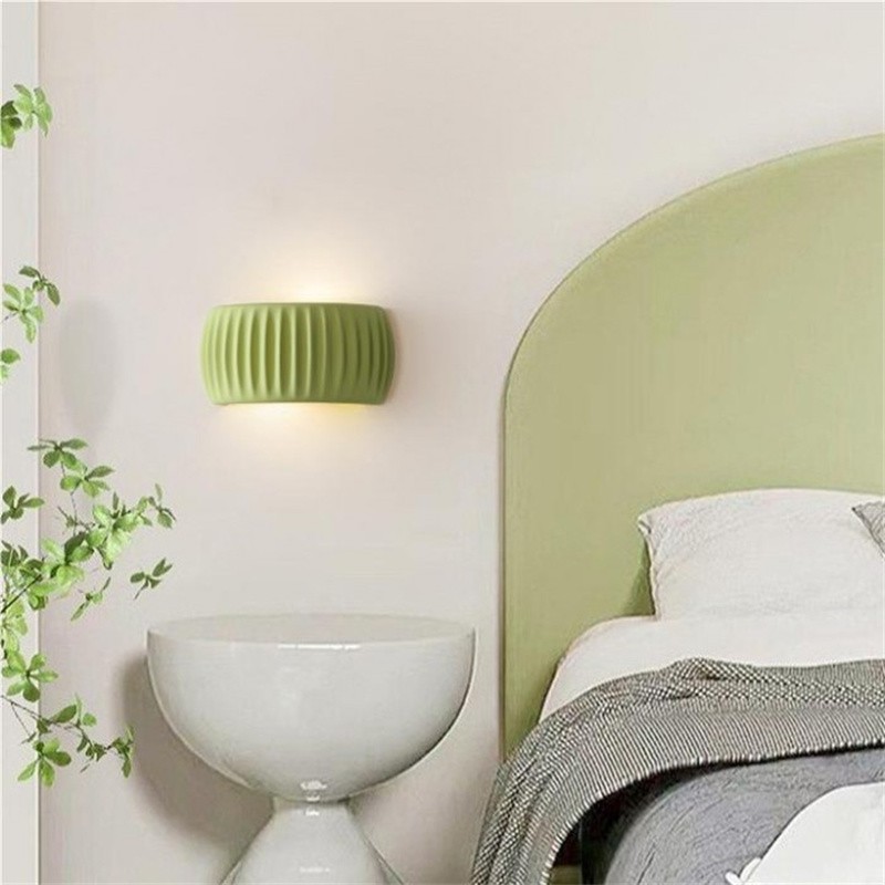 Modern Cream Style Resin Fluted Wall Lamp S150