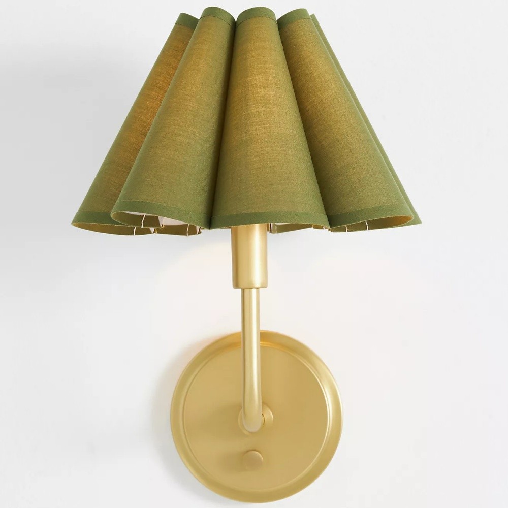 Capirise Scalloped Linen Brass Wall Lamp T228