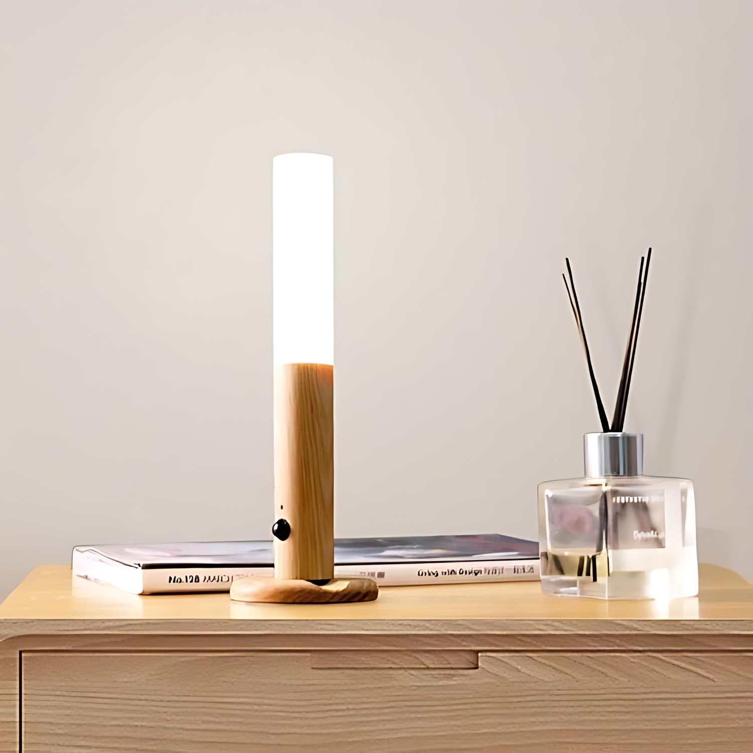 The Golden Glow Wall Light D802