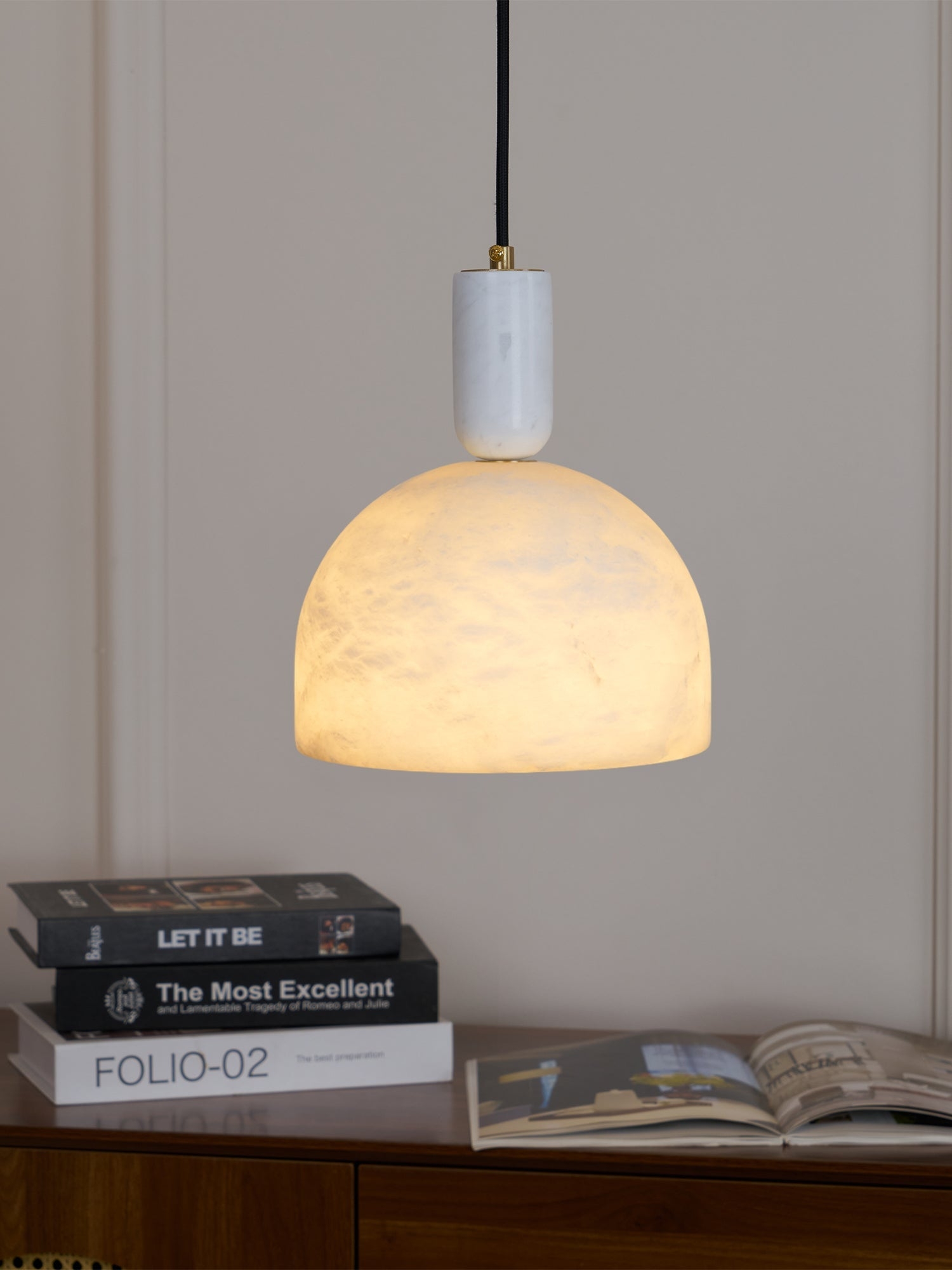 Blair Alabaster Pendant Light D355