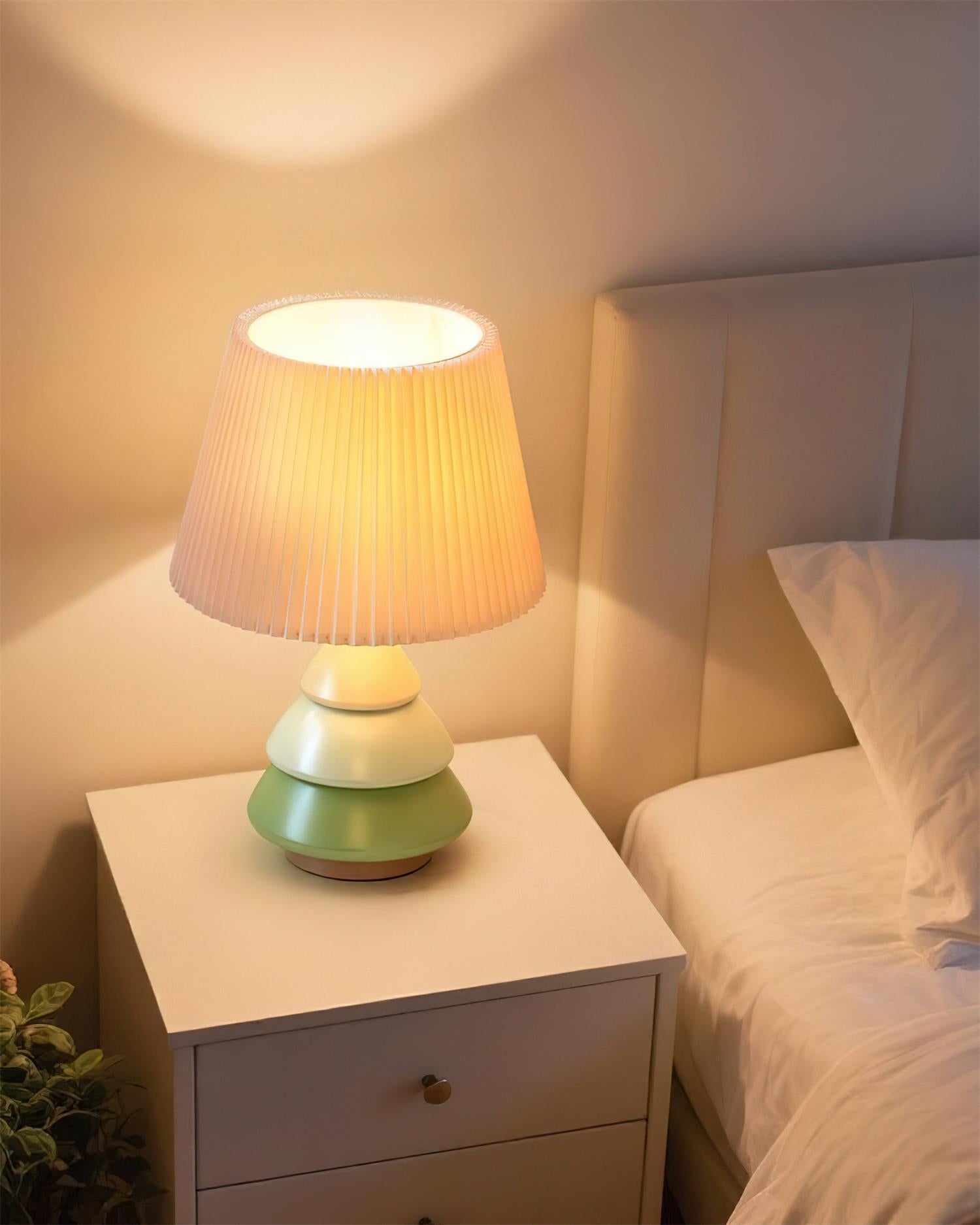 Luma Globe Table Lamp D210