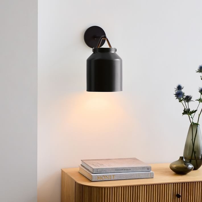 Hanton Modern Minimalist Brass and Glass Sconce – Damp Rated for Bathrooms T173