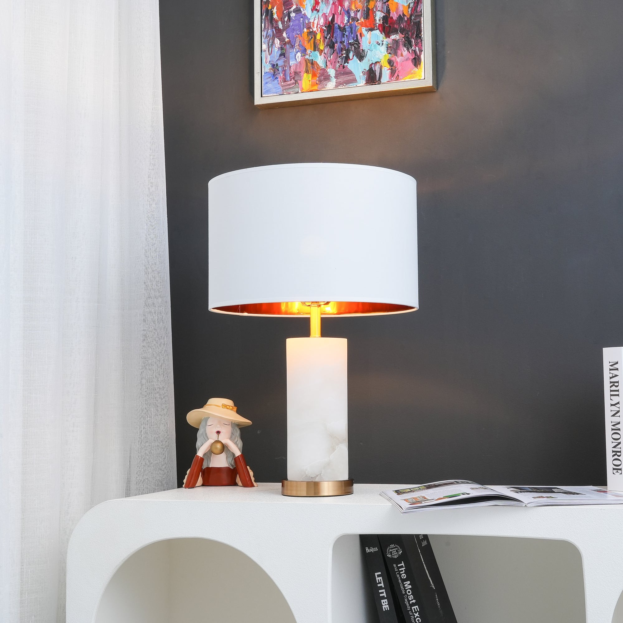 Postmodern Light Luxury Alabaster Table Lamp M57