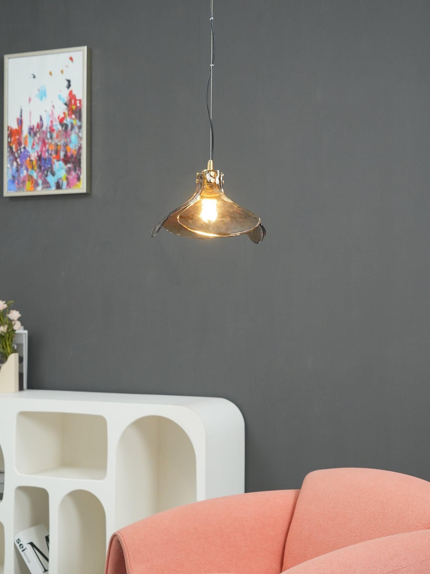 Vintage Clover Pendant Light M458