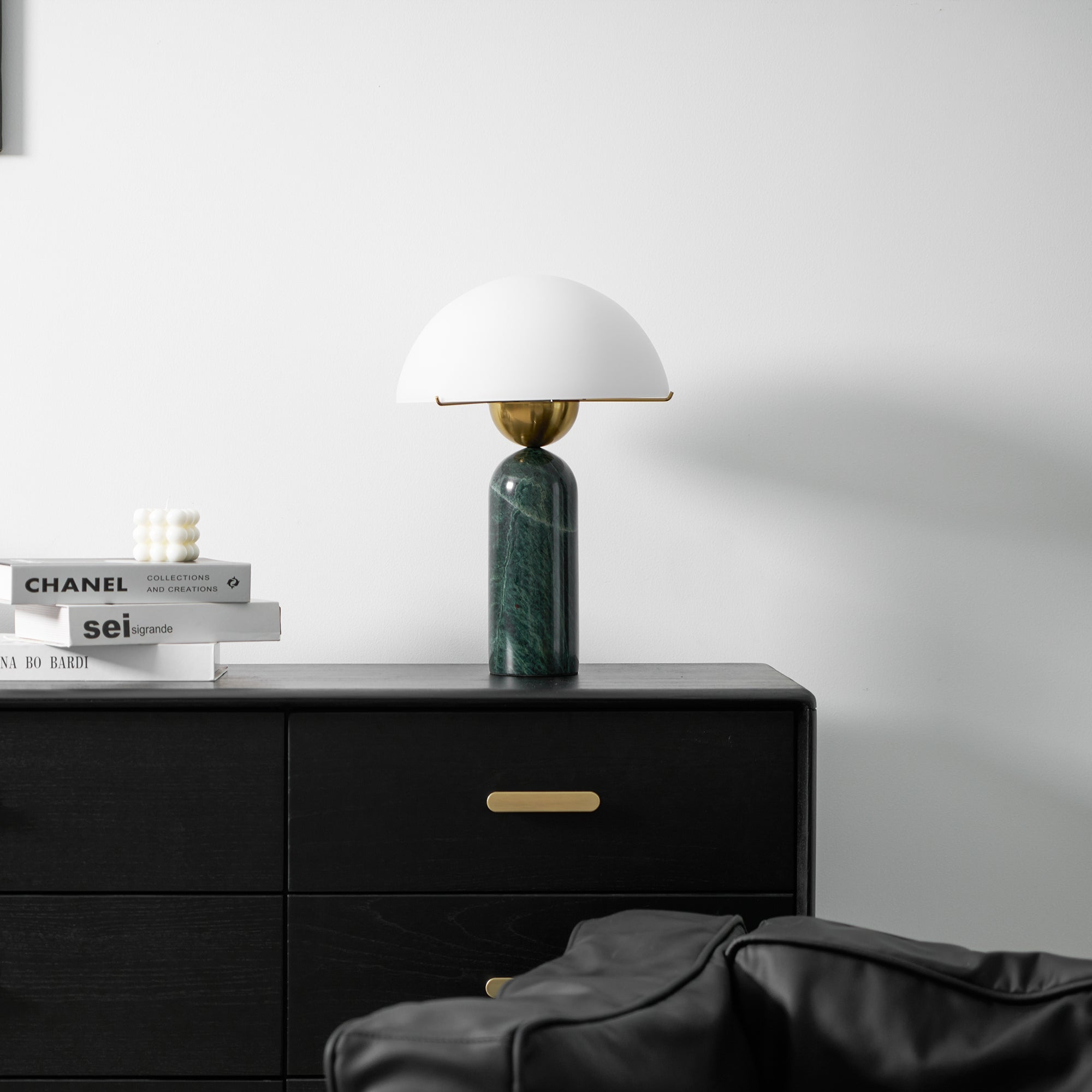 Peono Alabaster Table Lamp D440