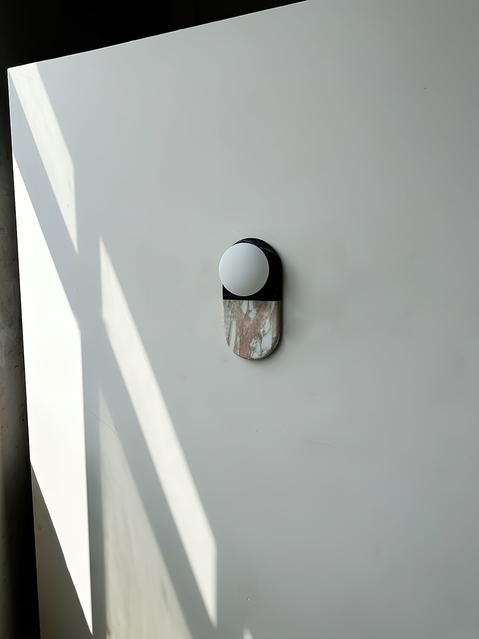 Pfaffikon Marble Sconce D564