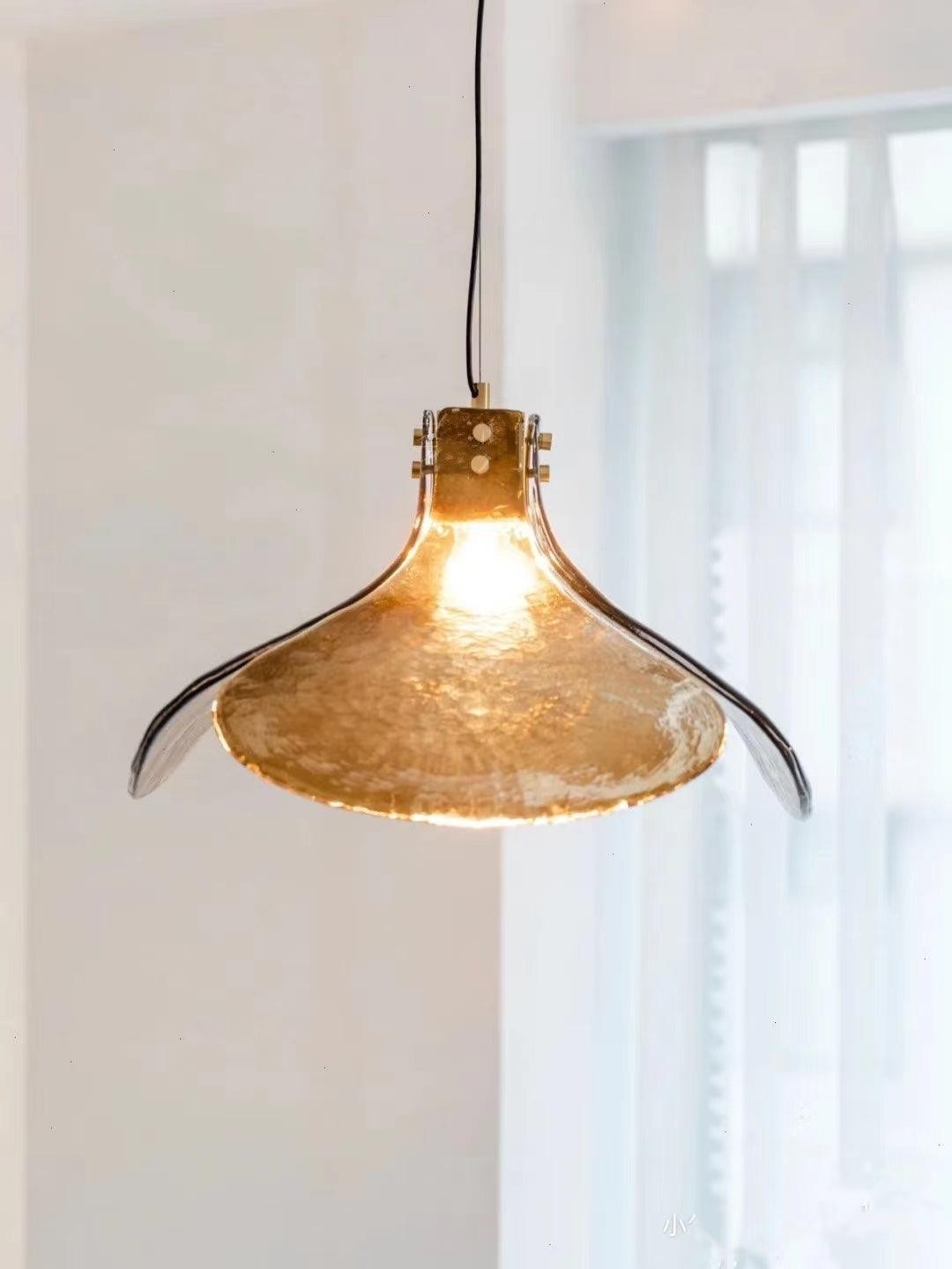Vintage Clover Pendant Light M458