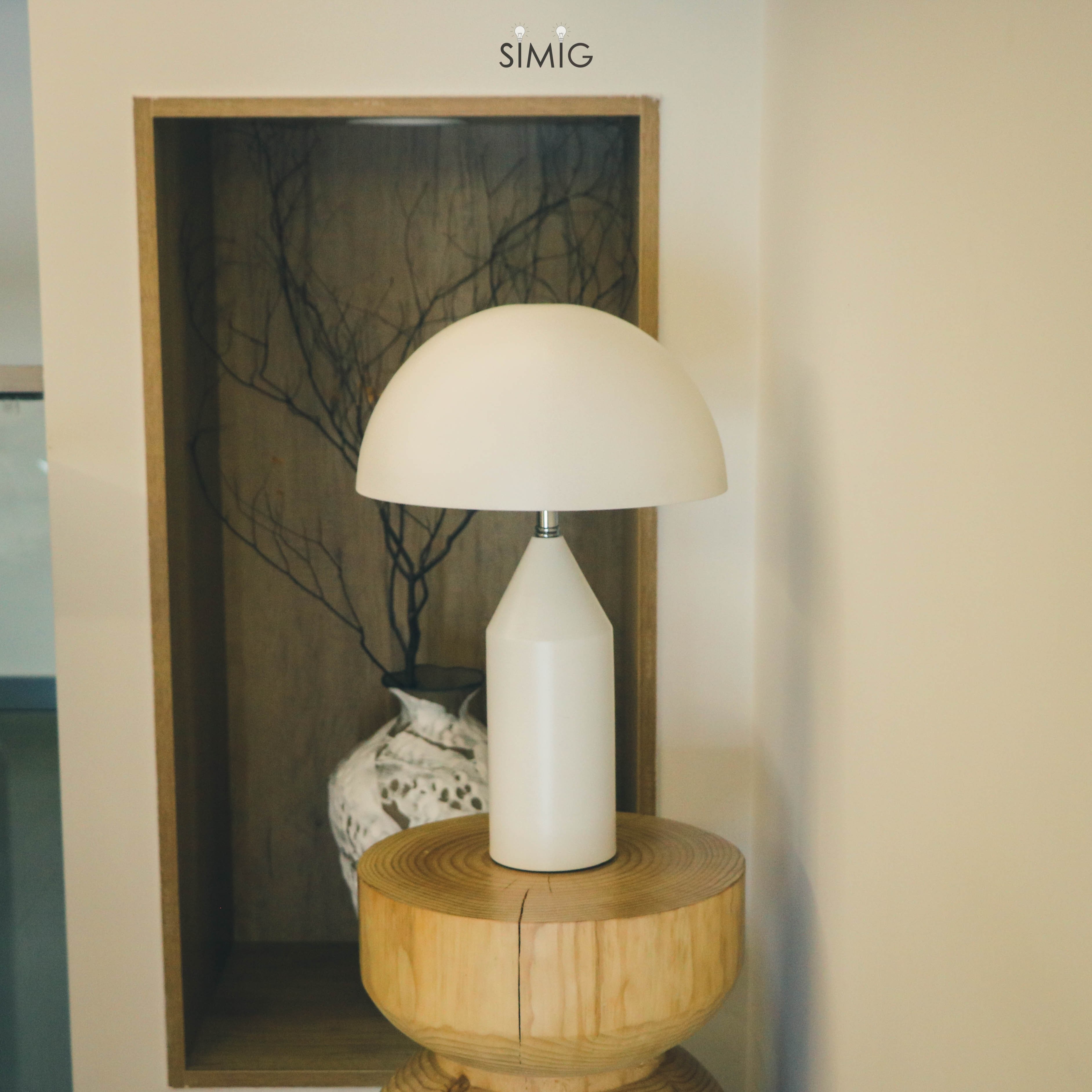 Modern Mushroom Metal Table Lamp for Bedroom