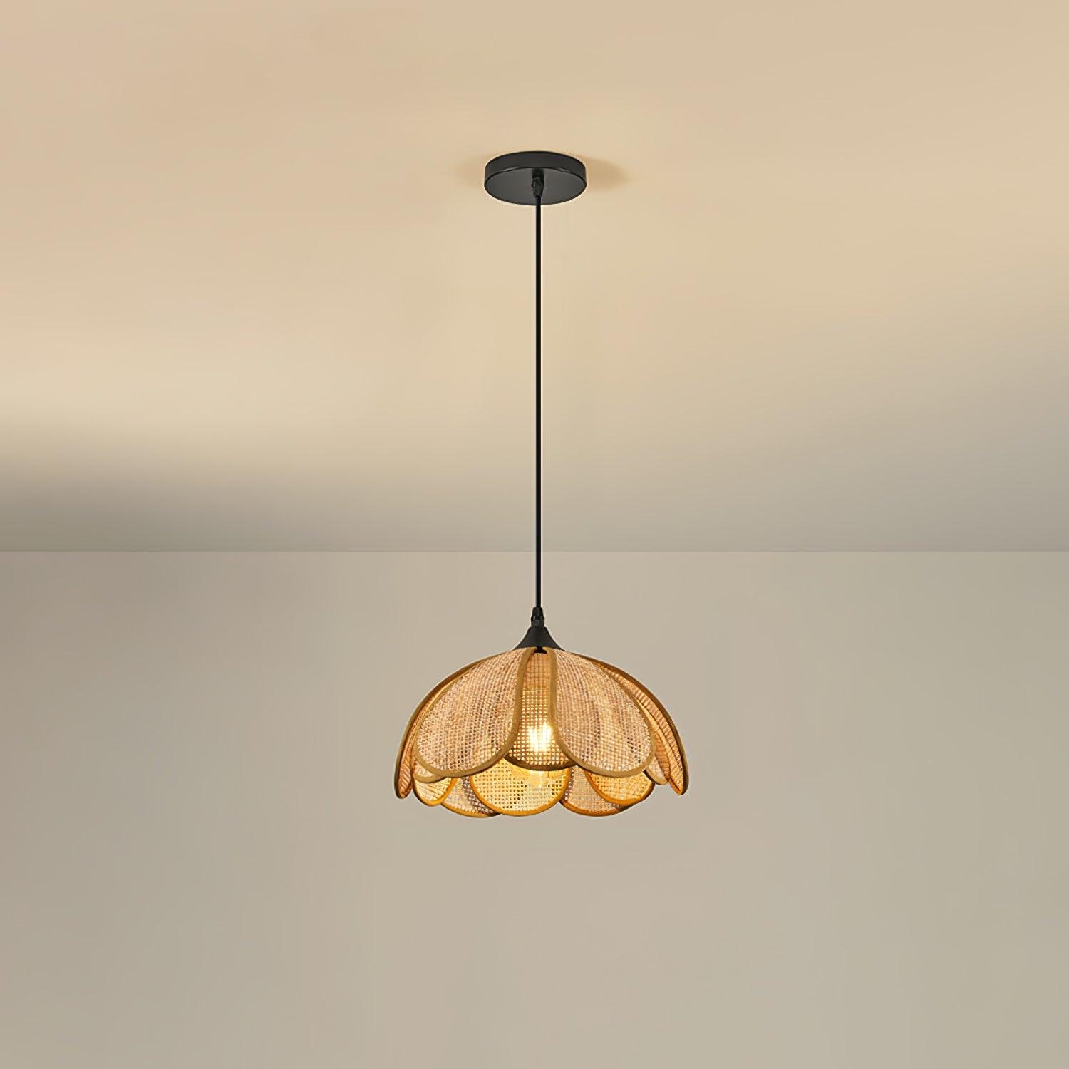 Bloom Rattan Pendant Lamp D358