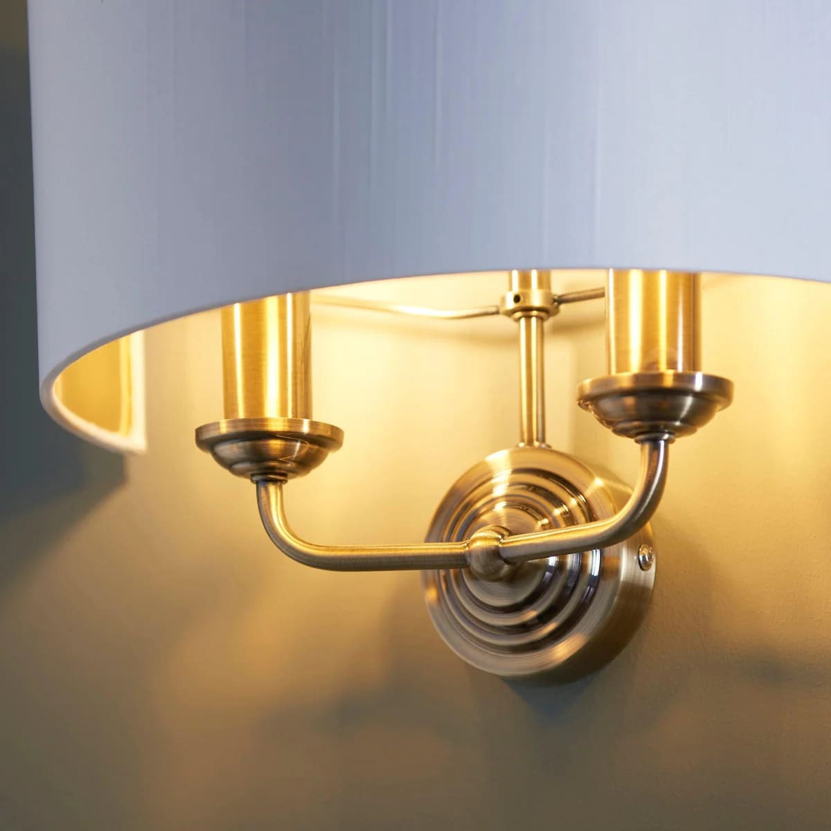 Tela Classic Wall Sconce with Fabric Shade - Elegant Metal Finish Wall Light for Living Room or Bedroom T654