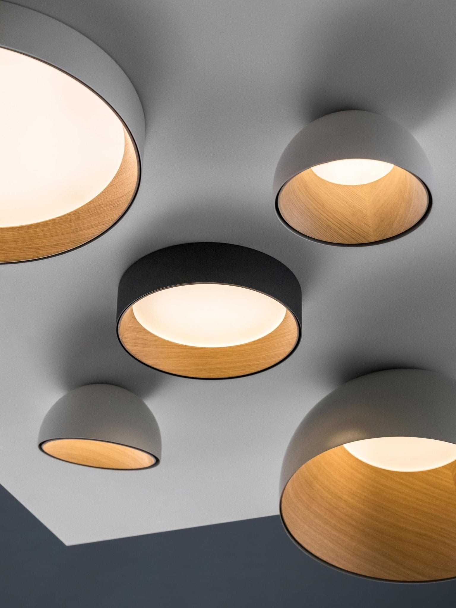 Japanese Minimalist Creative Wood Grain Round LED Ceiling Lamp M427