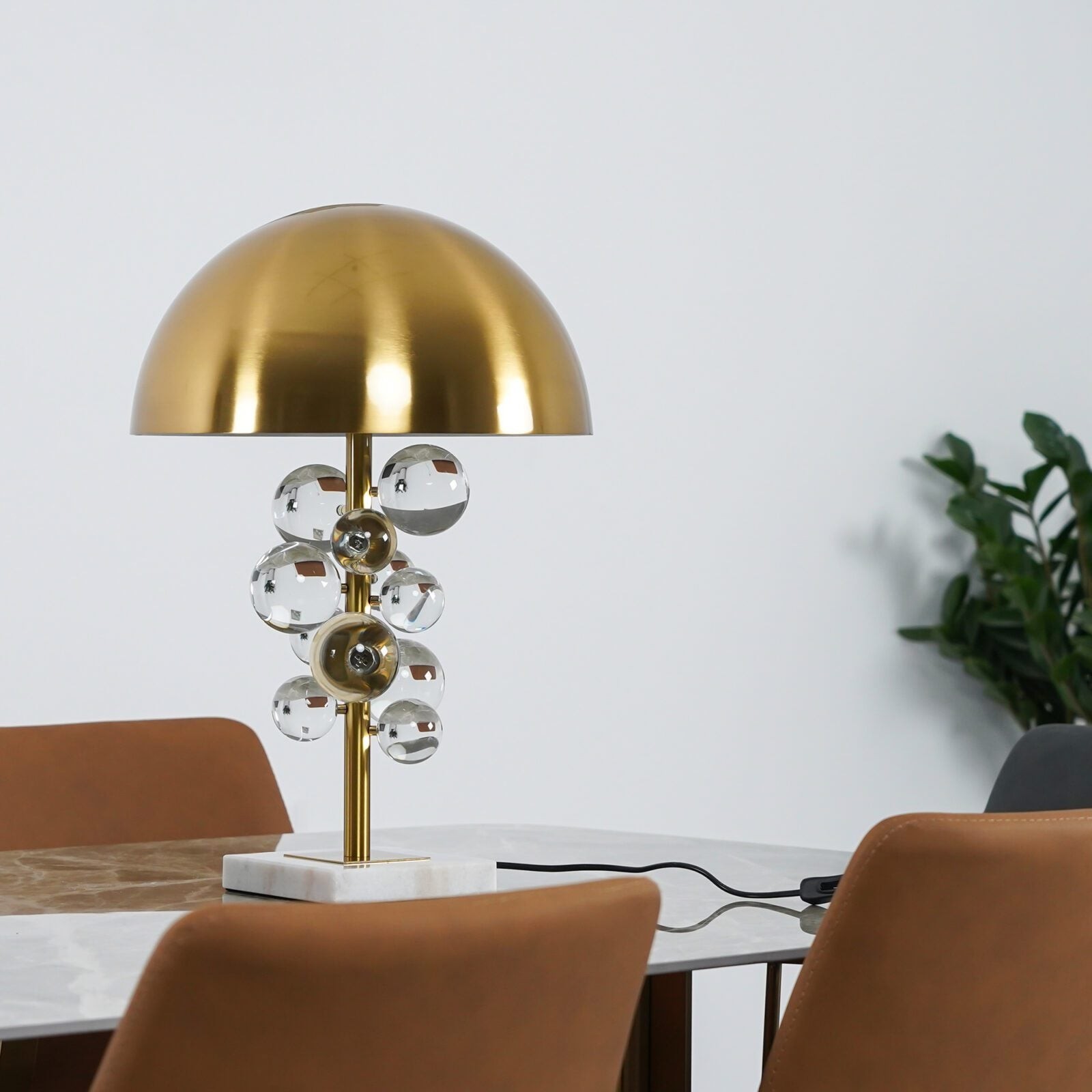Modern Creative Metal Table Lamp M374