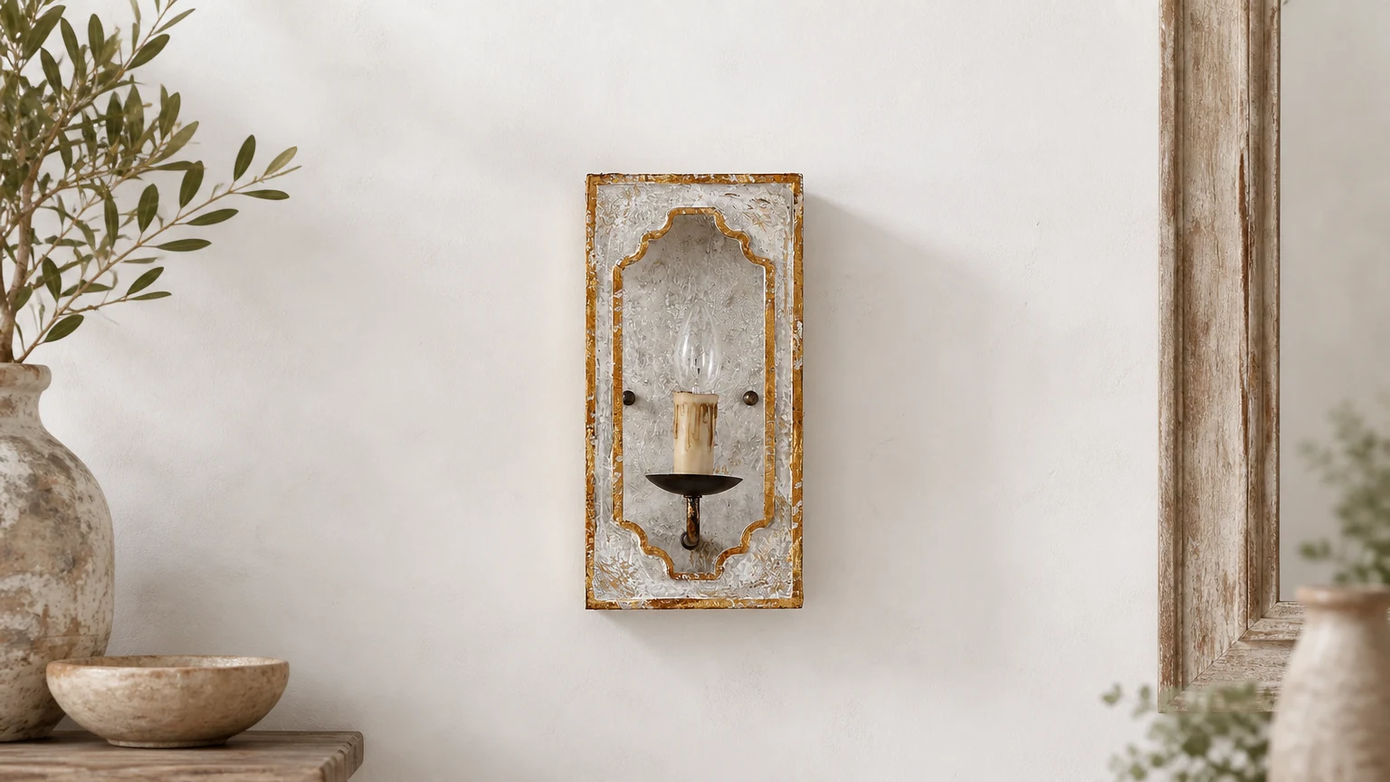 Kinkiet Boho Rustic Cube D630 pokazany w ciepłej aranżacji wnętrza
