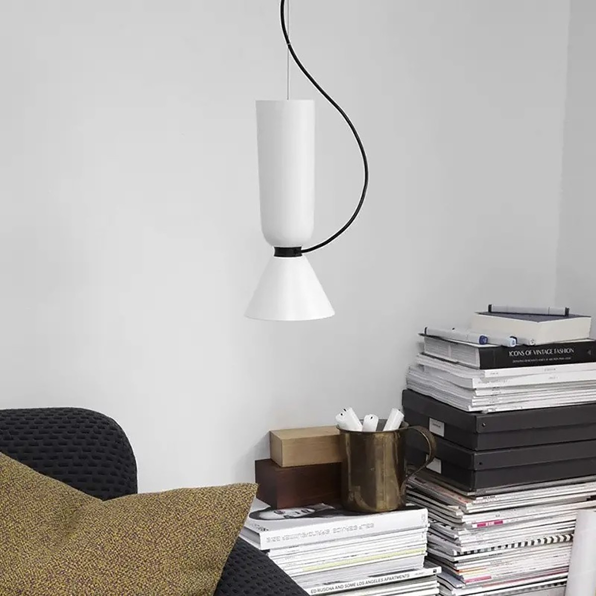 Sleek Alphabeta Pendant lamp in Vibrant Colors for Living Room S45