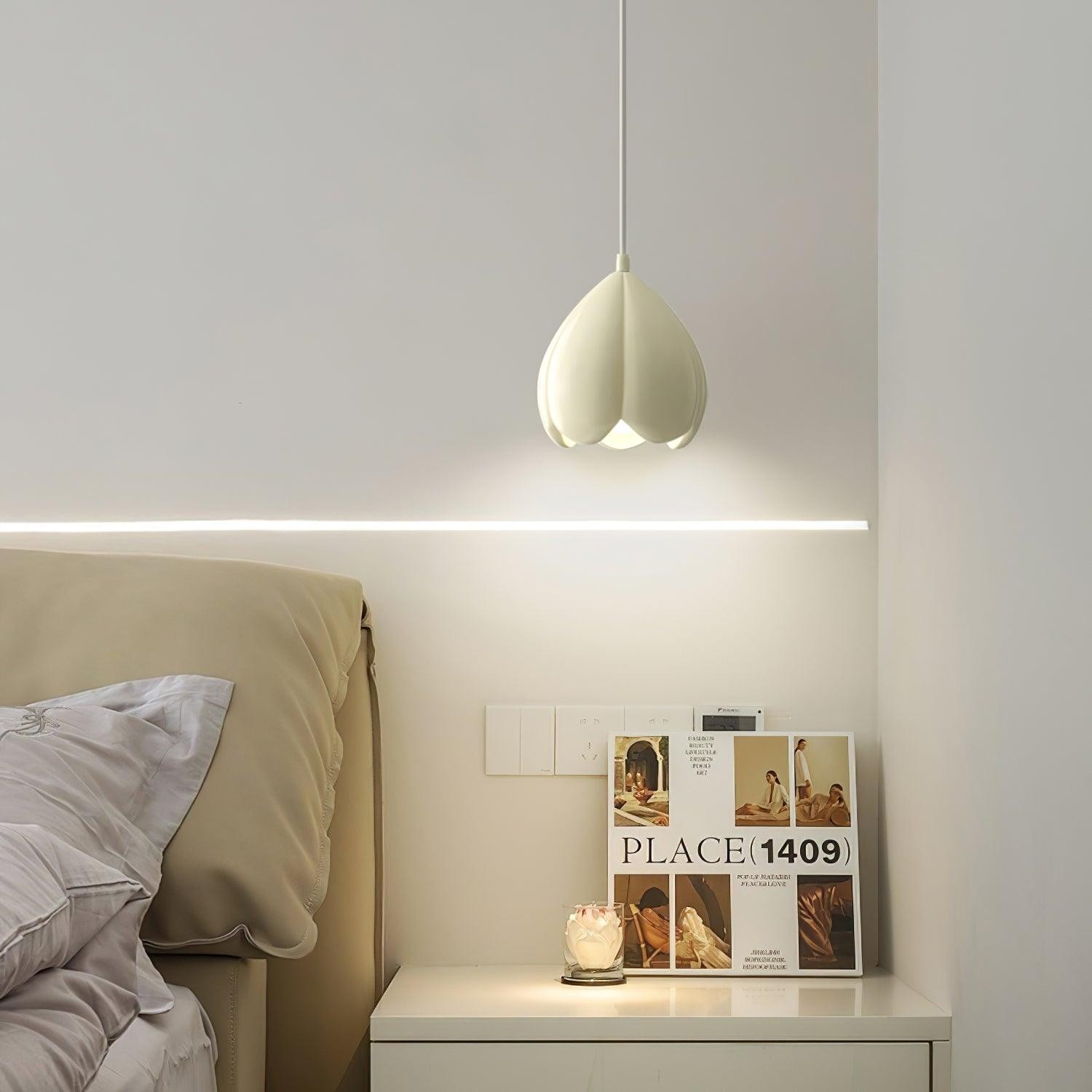 Cream Color Resin Pod Pendant Lamp M475