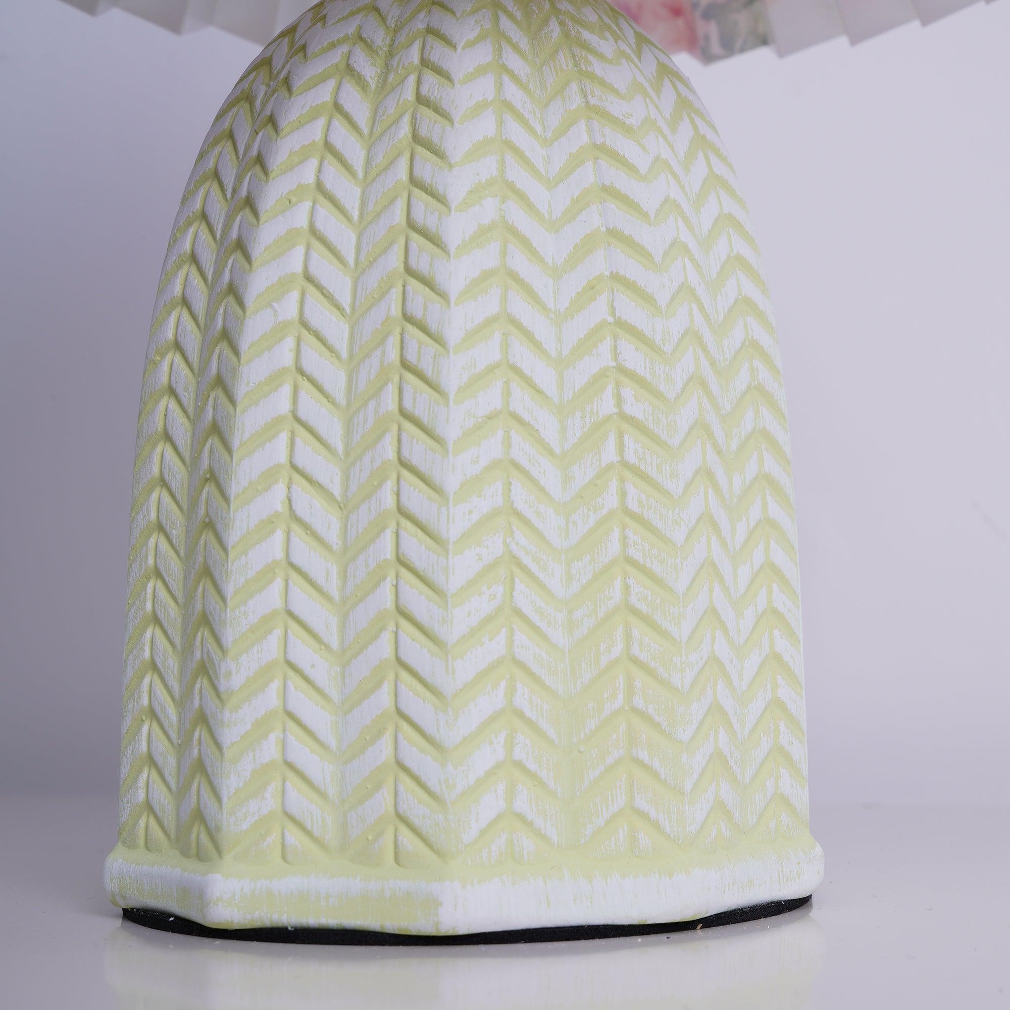 Vintage Pleated Table Lamp M307