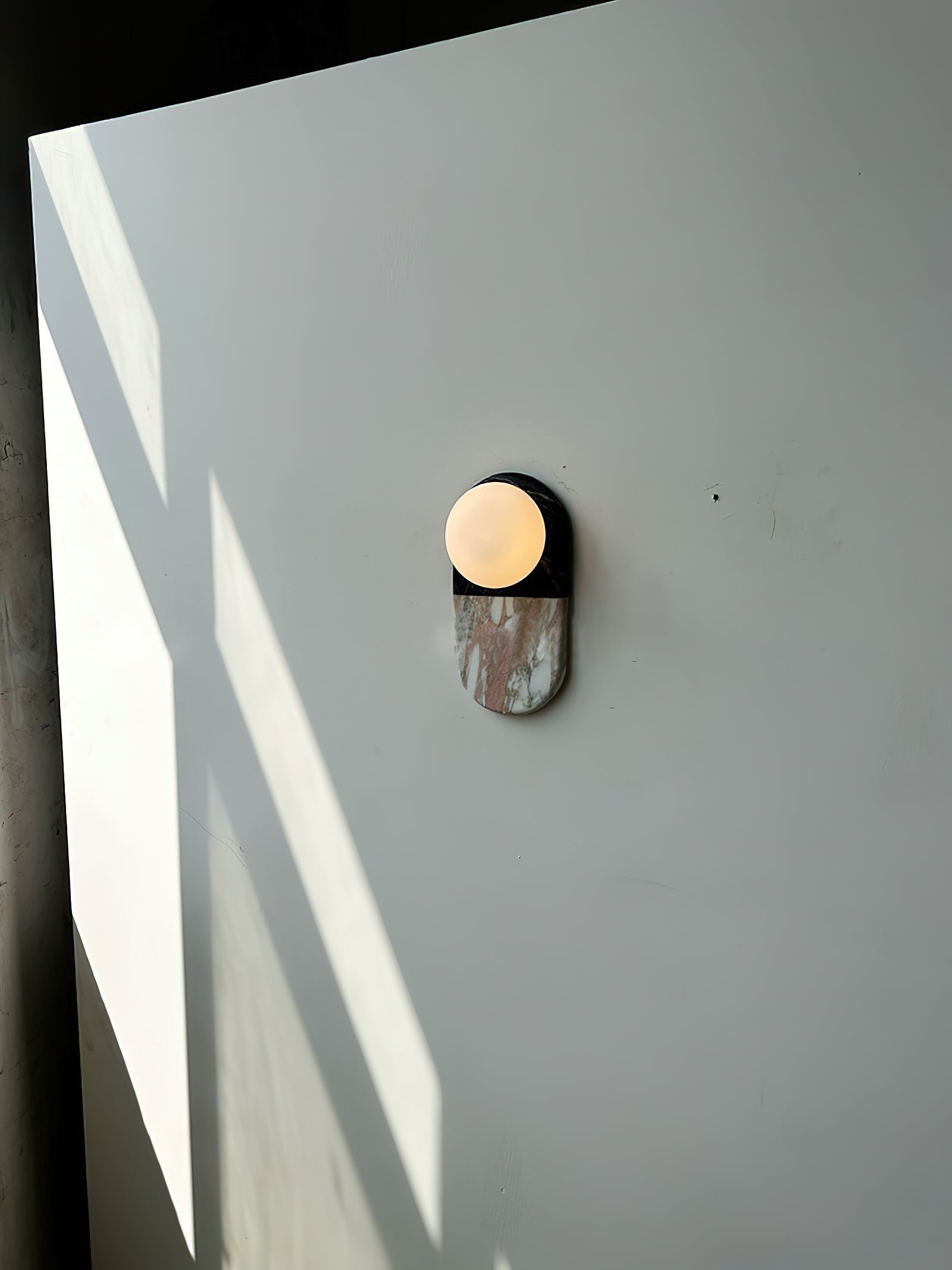 Pfaffikon Marble Sconce D564