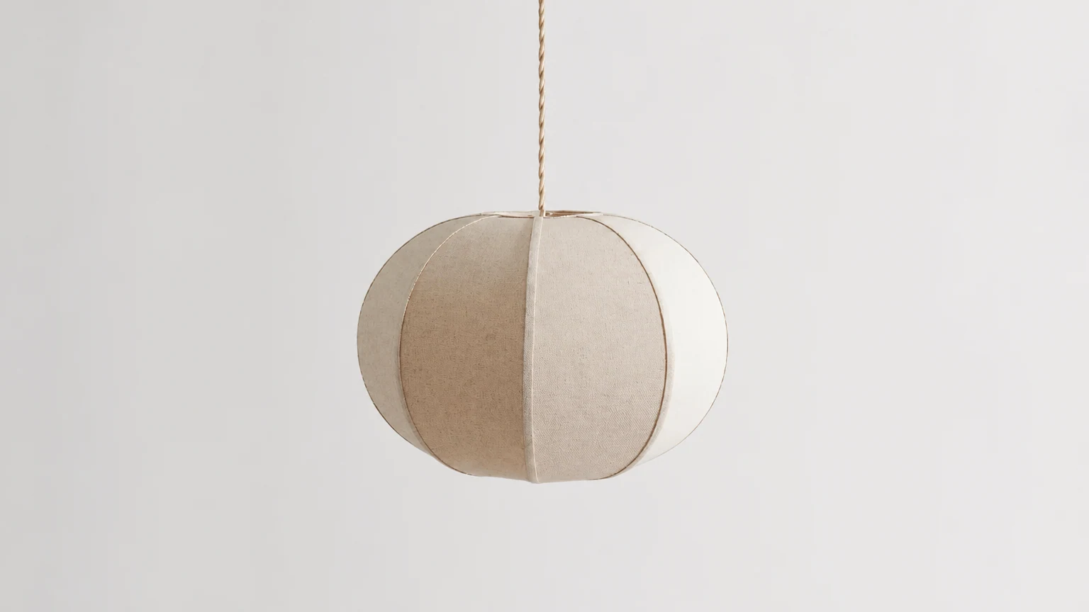Lampa wisząca Mollis D253 w delikatnym, neutralnym pomieszczeniu