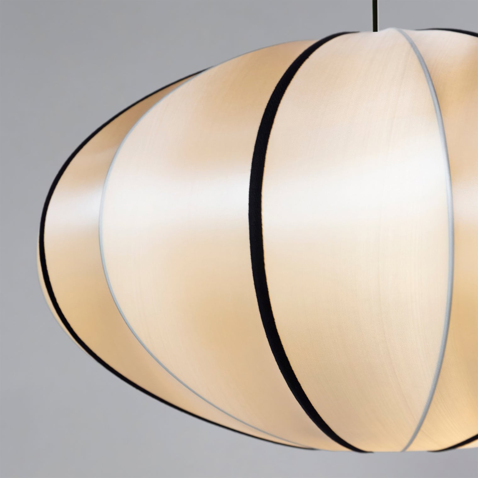 Vintage Silk Lantern Pendant Lamp M575
