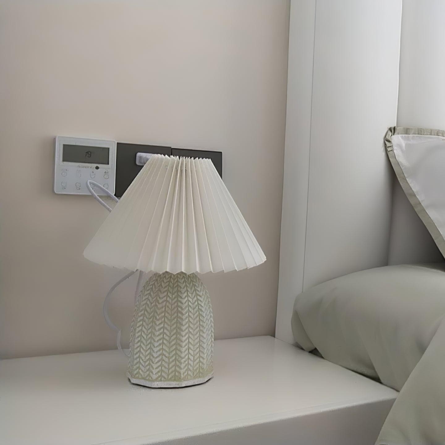 Vintage Pleated Table Lamp M307