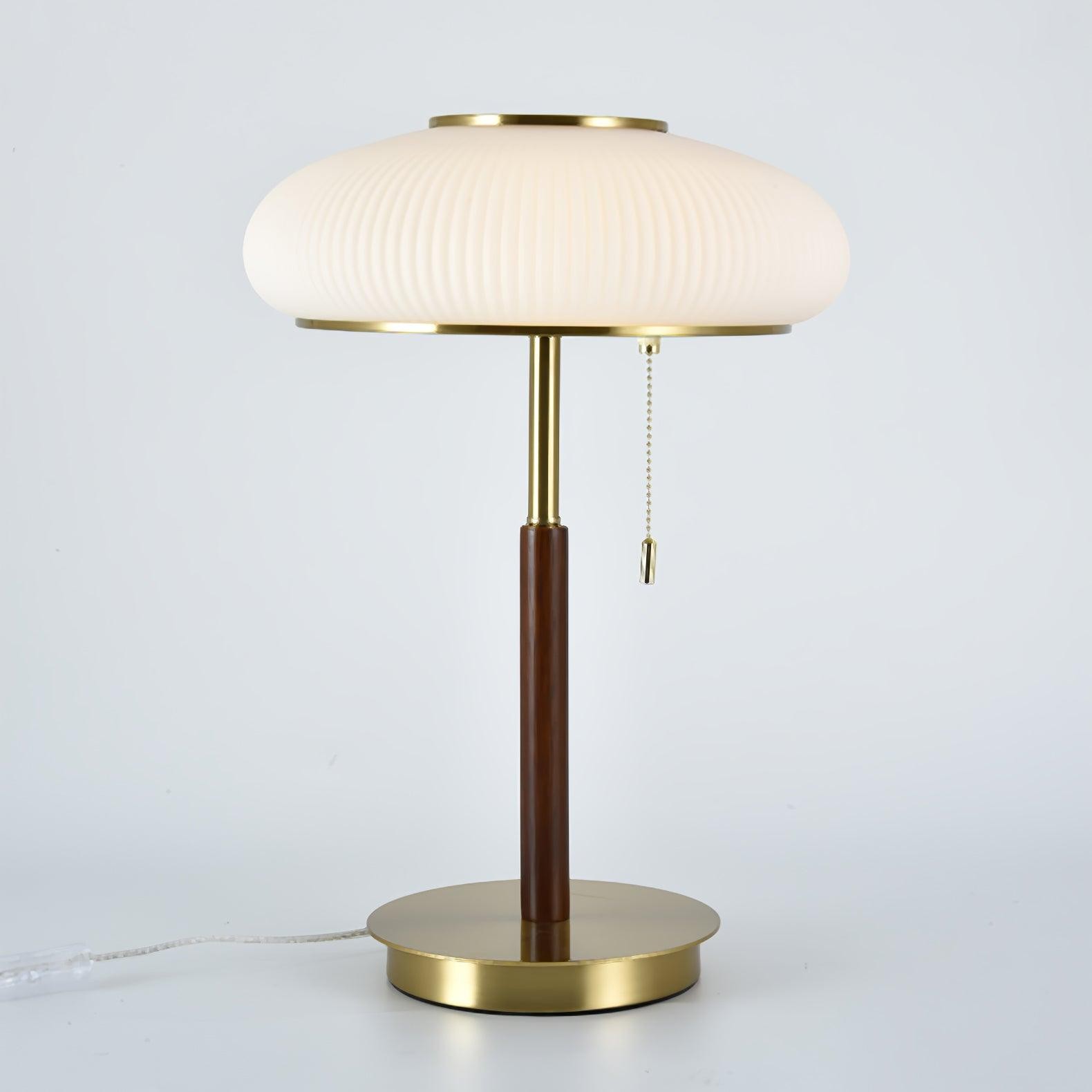 White Beautiful Luxury Fashion Metal Table Lamp M50