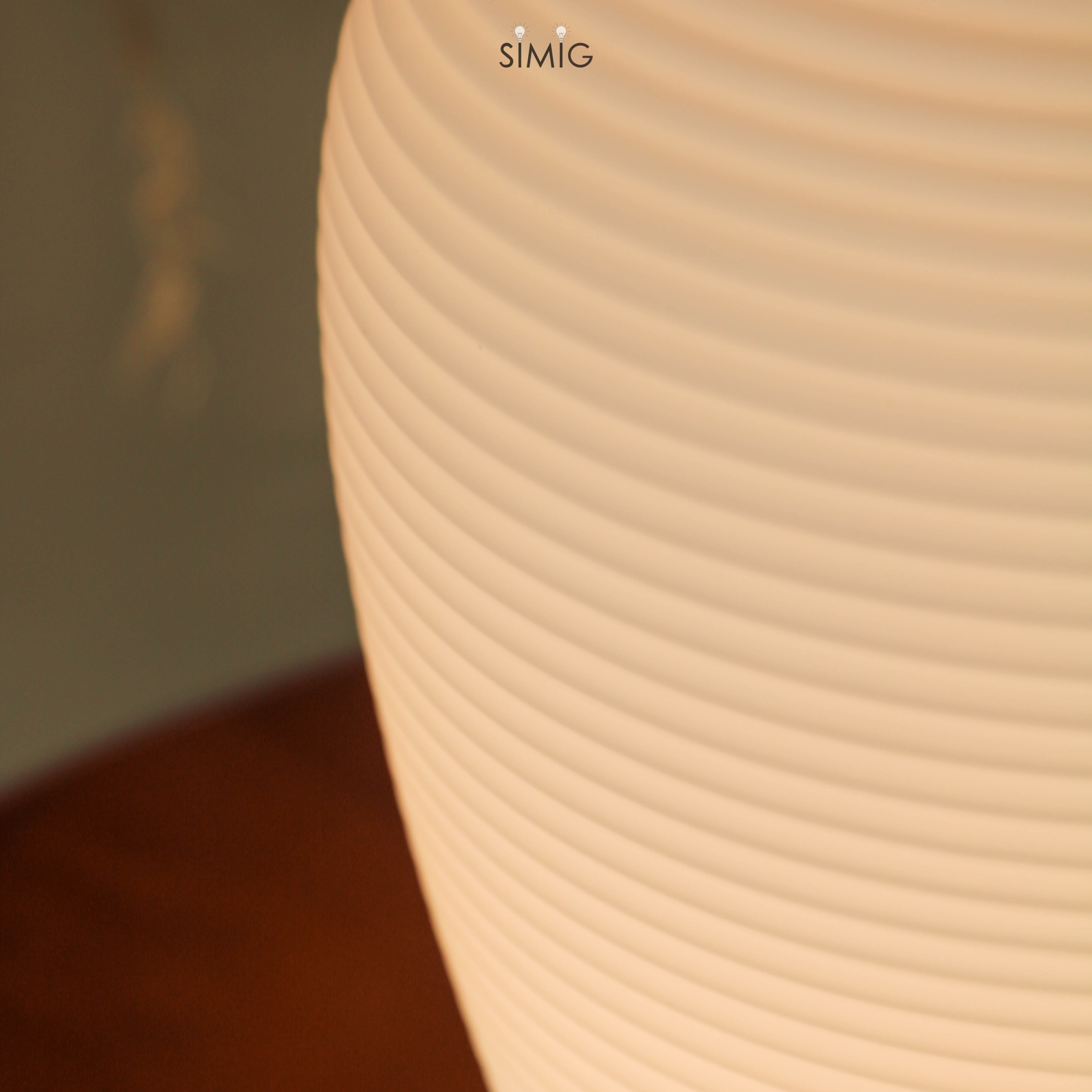 White Tripod Table Lamp for Bedroom S37