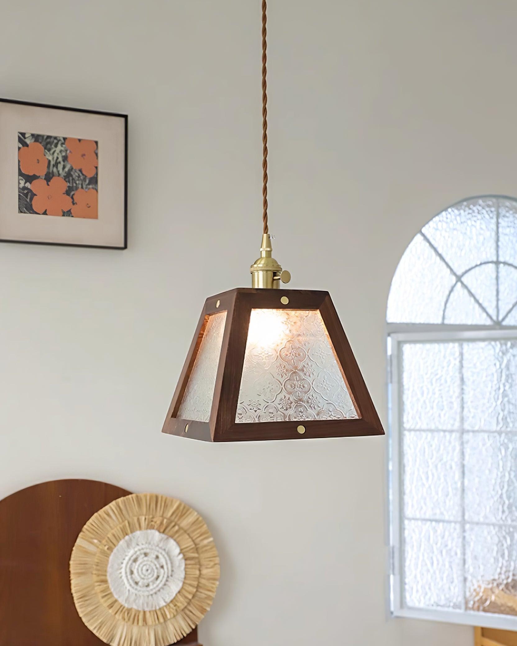 Retro Pattern Glass Pendant Lamp M399