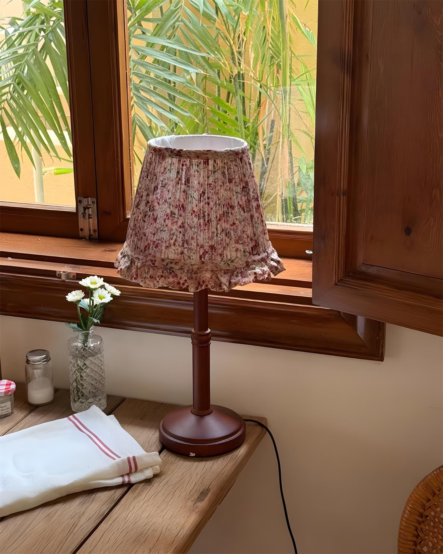 Briarfield Table Lamp D335