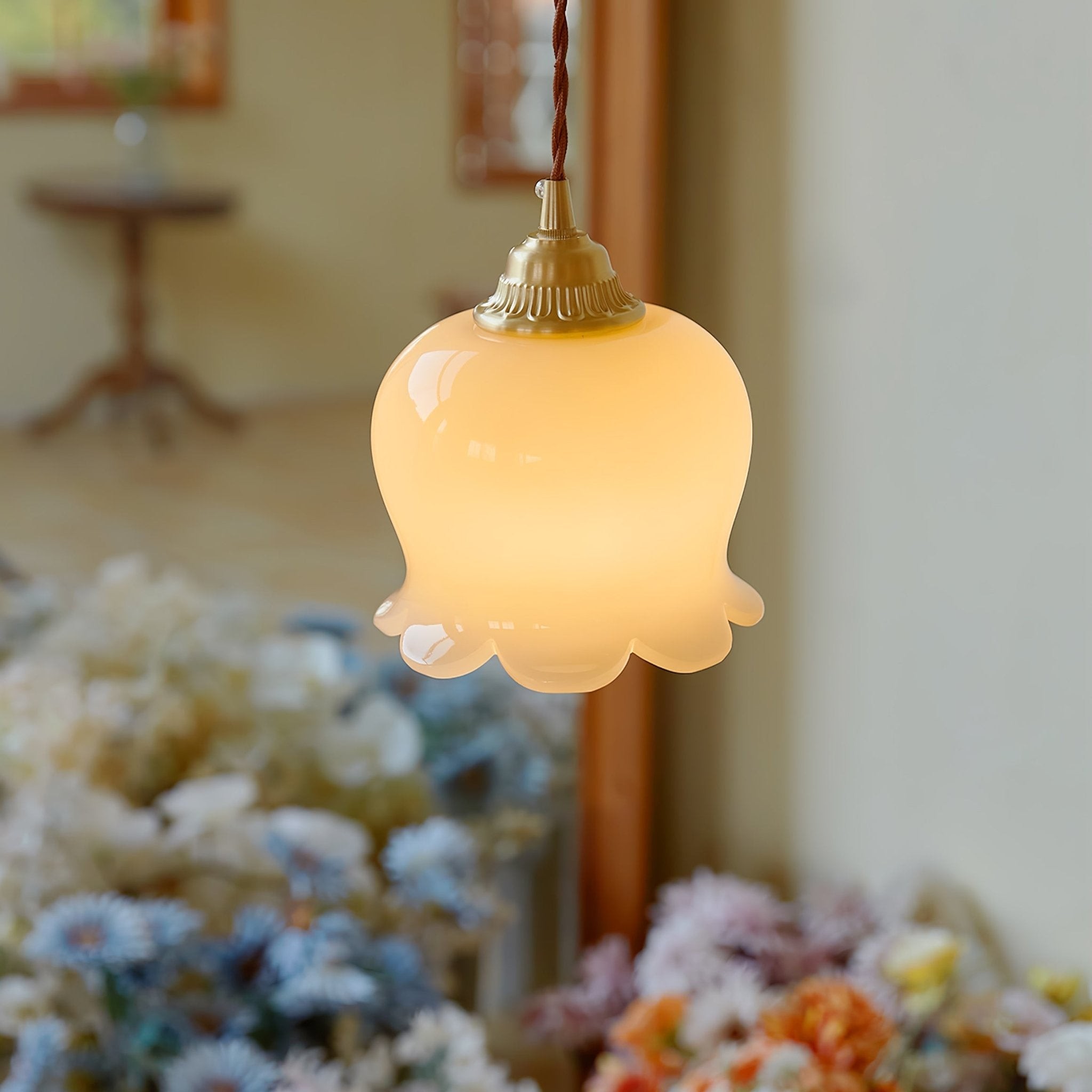 Traditional Glass Flower Pendant Lamp M316