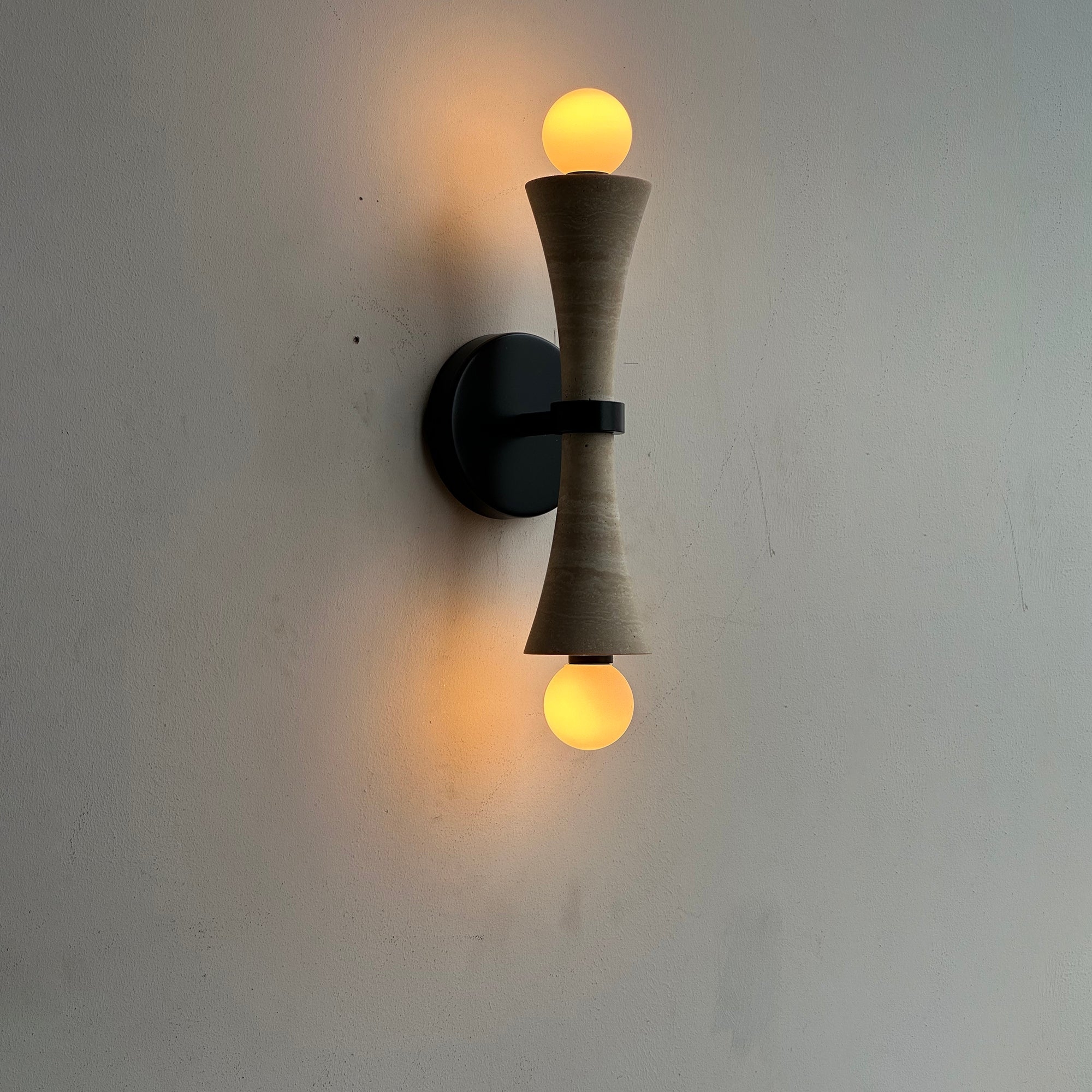 Dax Wall Lamp D642