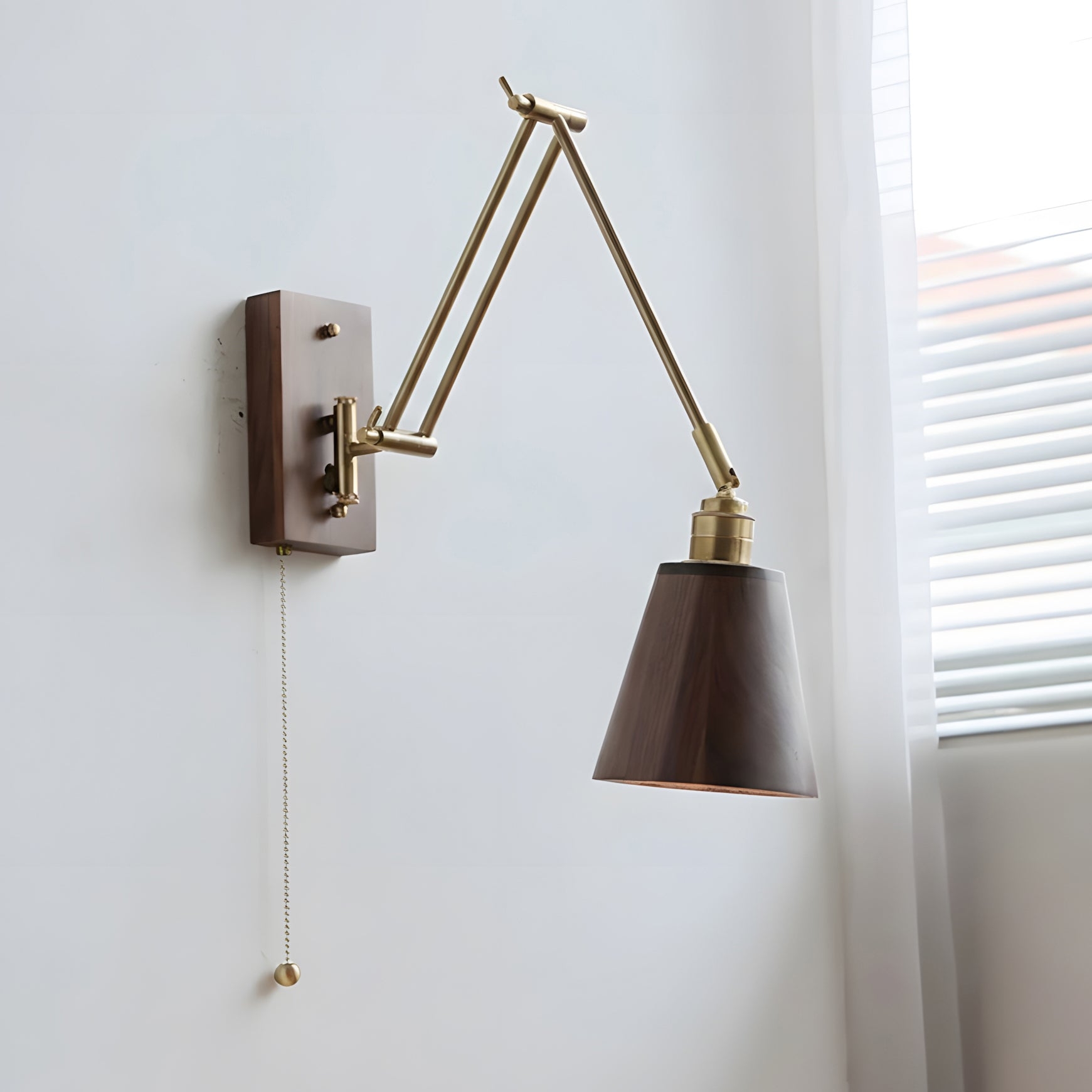 Marlow Adjustable Wall Lamp D341