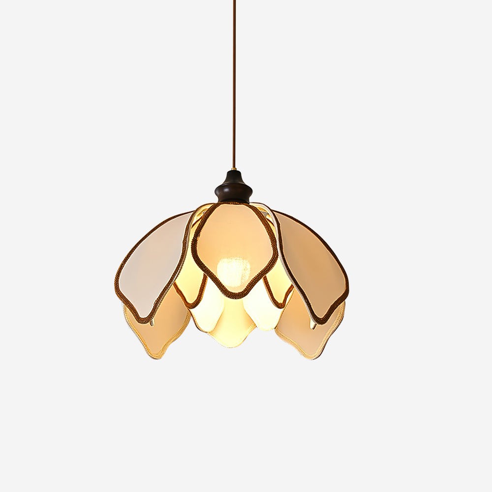 Vintage Cream Petal Pendant Lamp M224