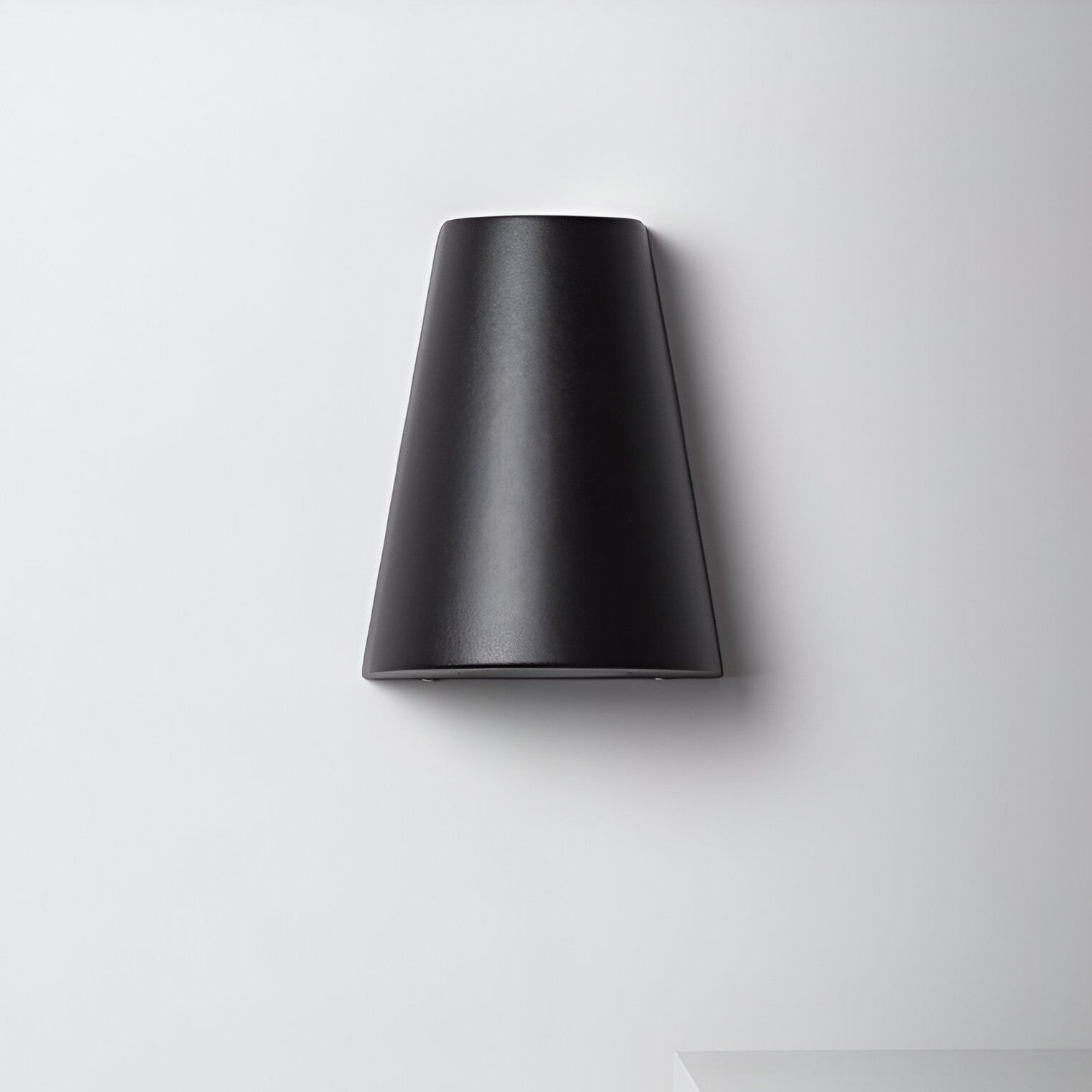 Nordic Aluminum IP65 Waterproof Outdoor Wall Light D940