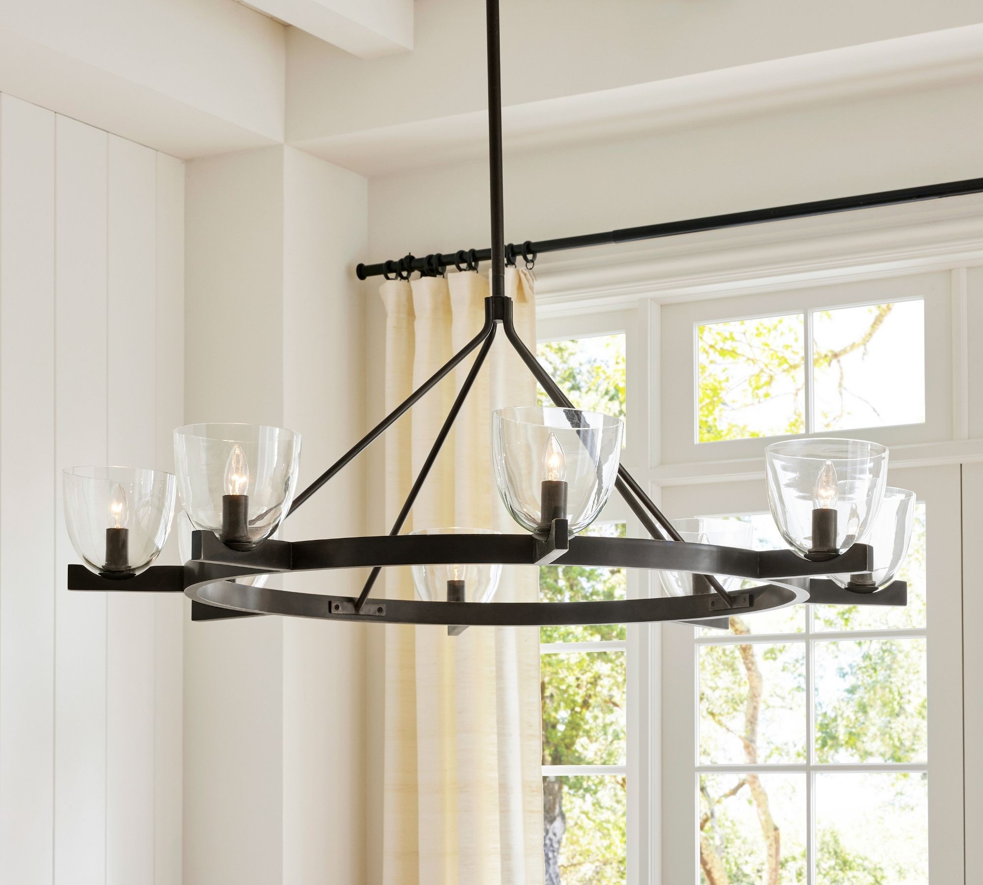 Auria Hand-blown Glass Metal Chandelier - Contemporary Brass Design T061