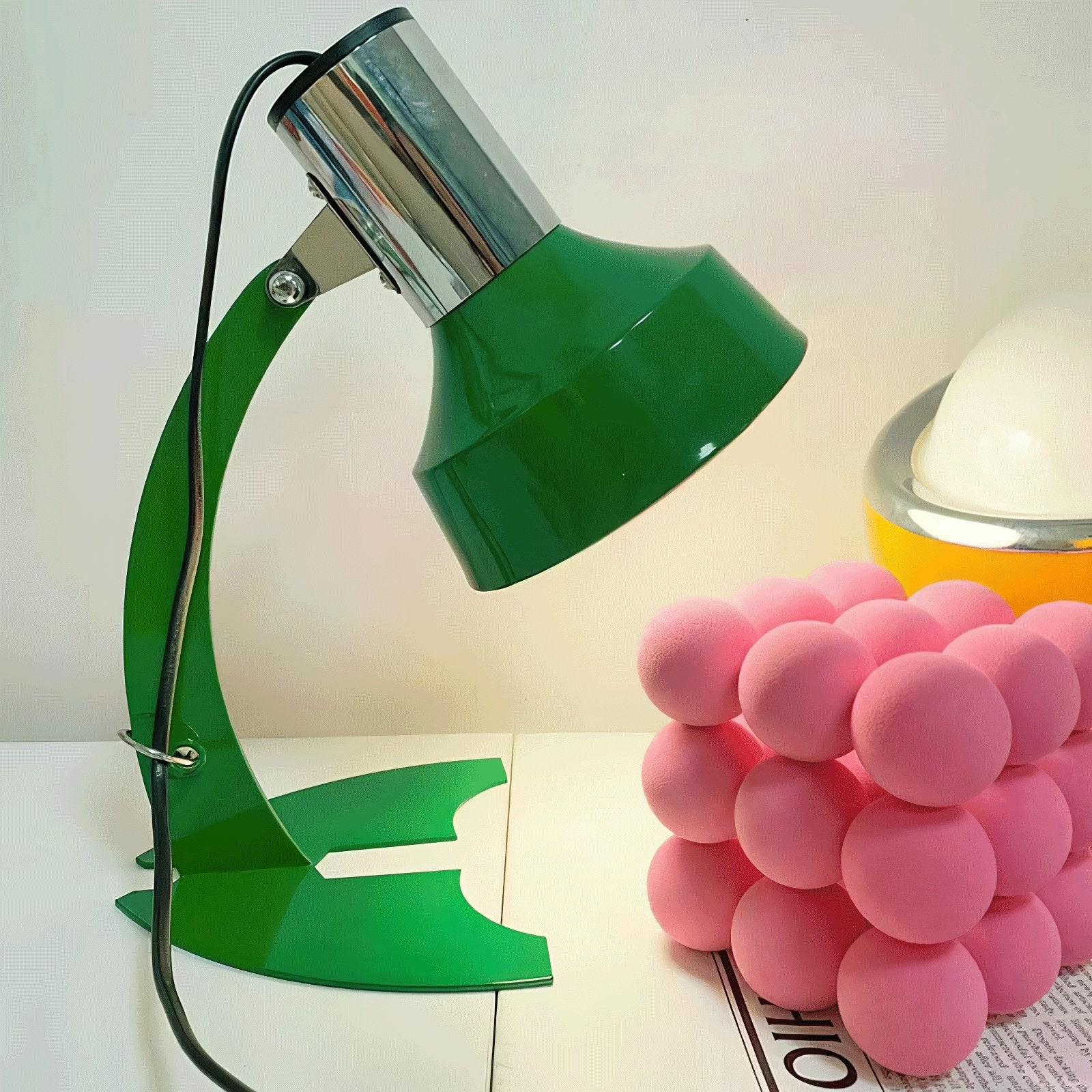 Fish Tail Arch Table Lamp M05