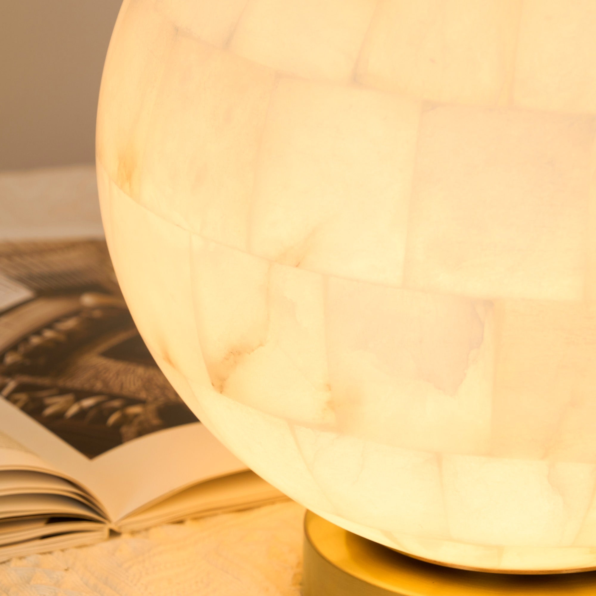 Alabaster Ball Table Lamp D433