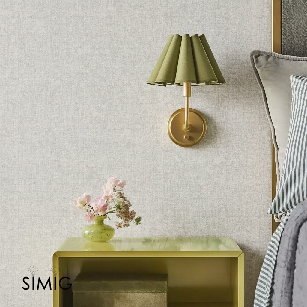 Capirise Scalloped Linen Brass Wall Lamp T228