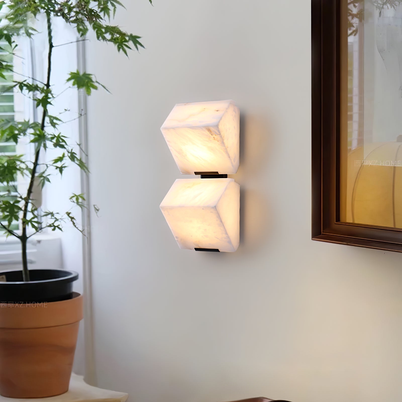 Alabaster Staircase Wall Lamp D648