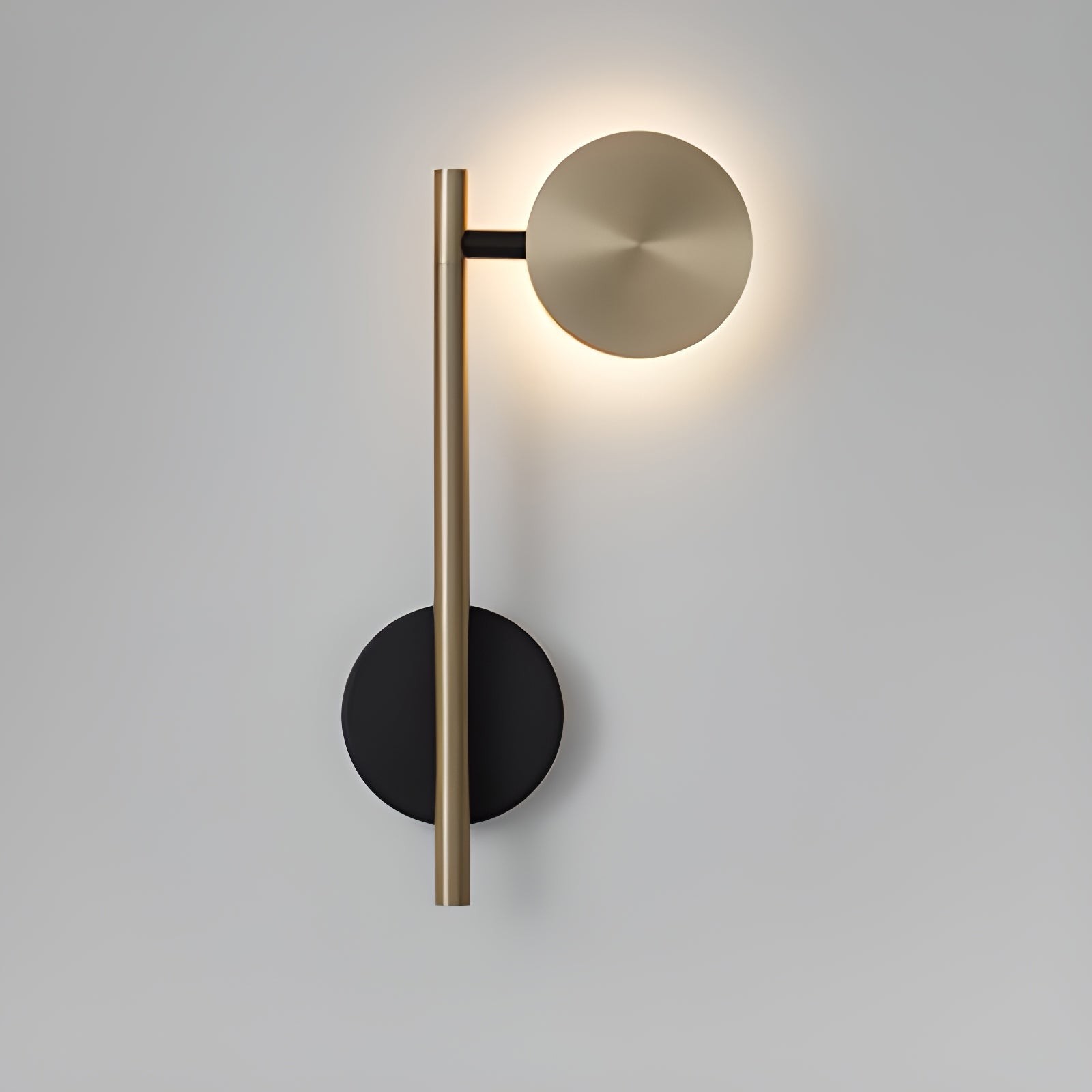 Italian Simple Round Metal Wall Lamp M72
