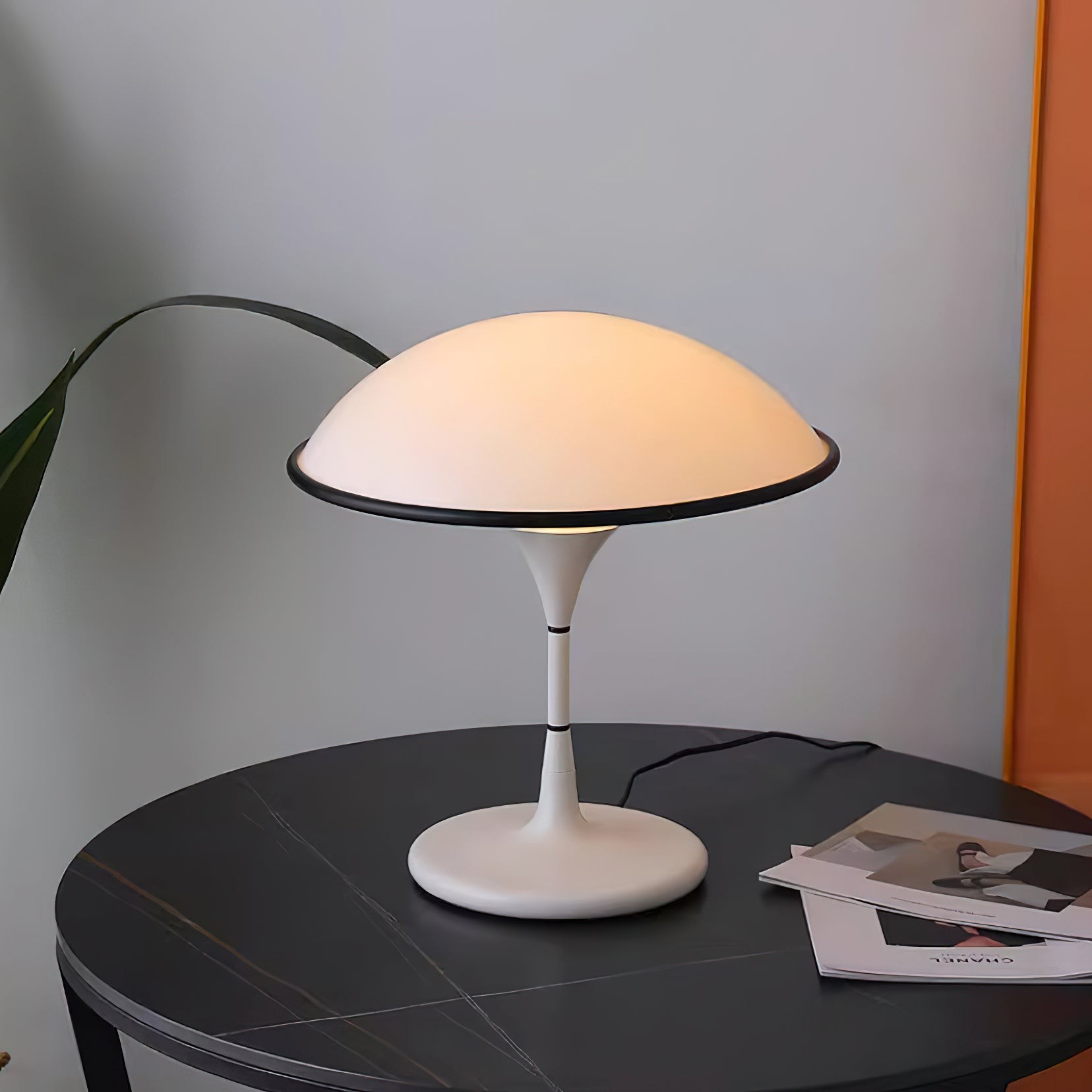 Danish Retro White Flying Saucer Table Lamp M378