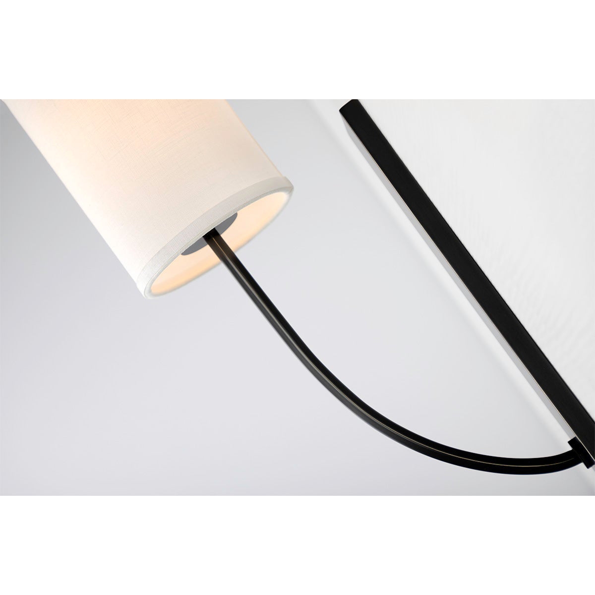 Colton Wall Lamp D555