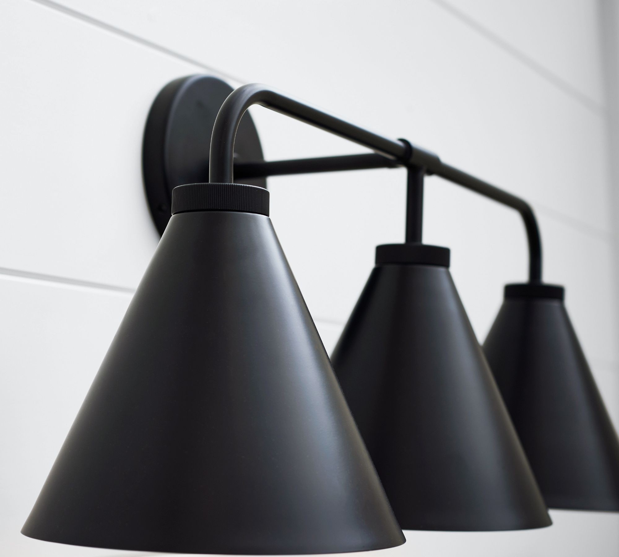 Korvi Iron Tapered Sconce Light - Wall Fixture in Black or Brass T125