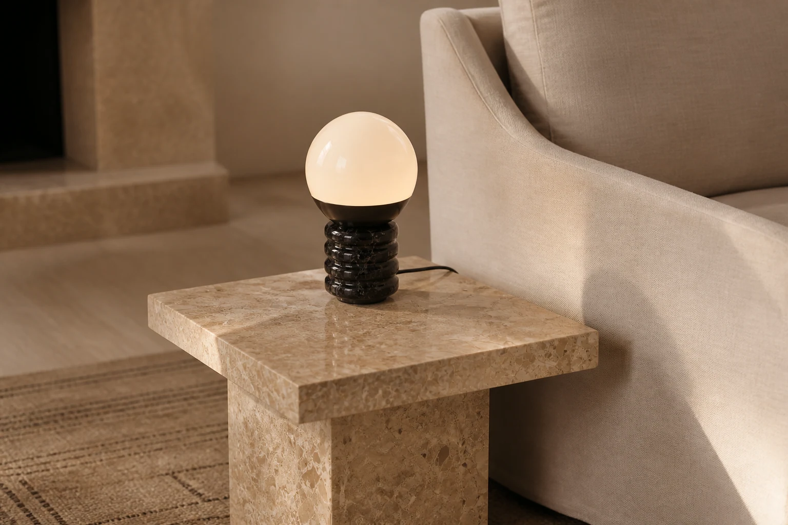 Lampa stołowa Sylvia w ciepłej scenie lifestylowej