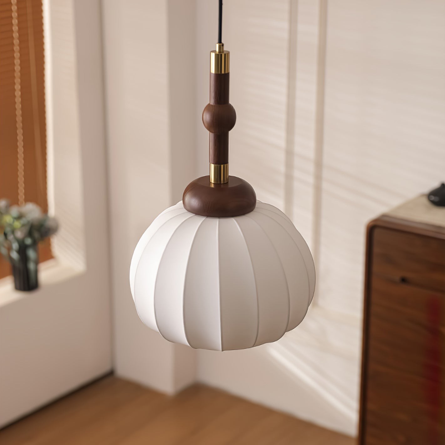 Silk Globe Pendant Lamp M515