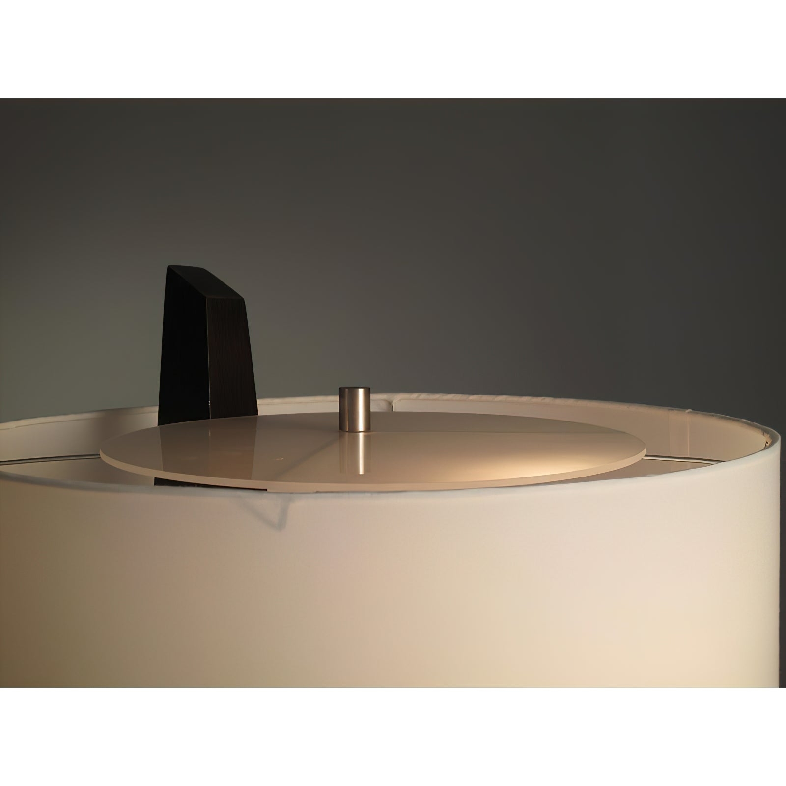 Jett Obelisk Table Lamp D461