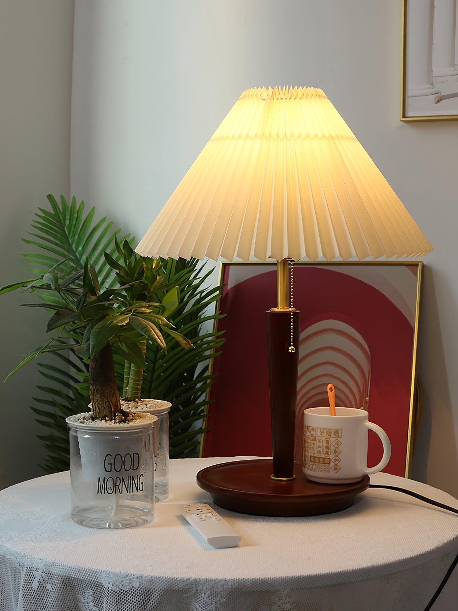 Nordic Retro Pleated Fabric Wooden Table Lamp For Bedroom M480
