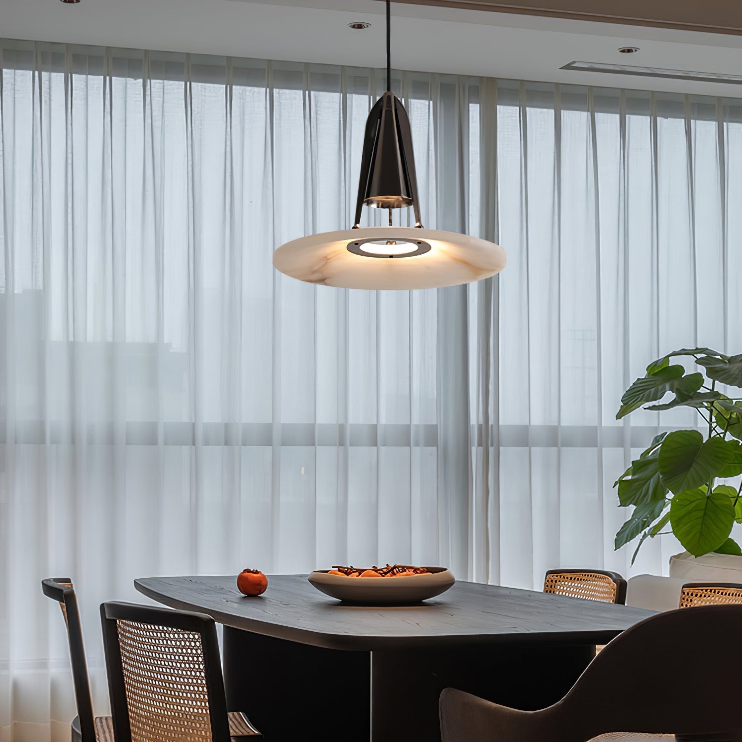 Aragon Alabaster Pendant Lamp D391