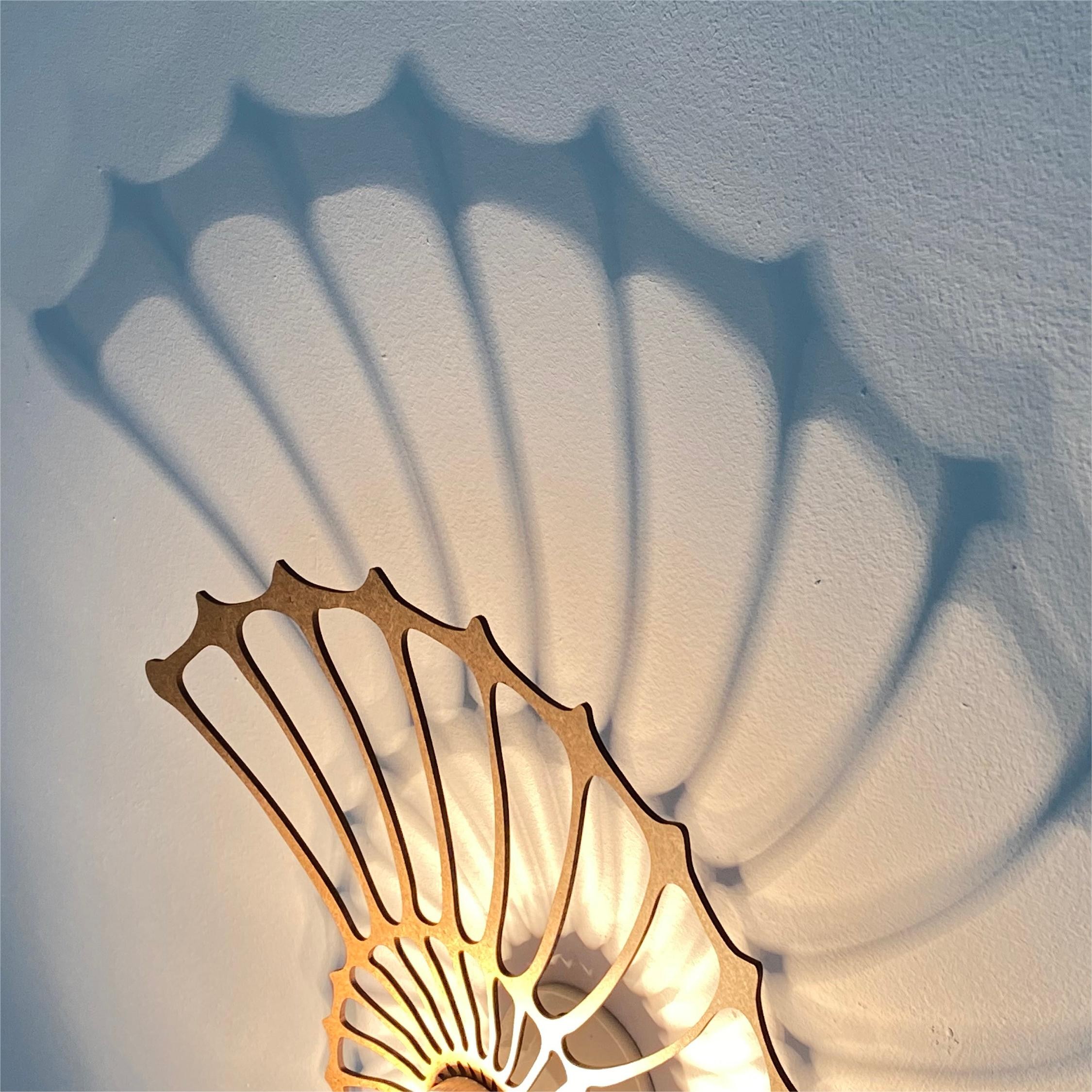Led Wall Light With Wooden Shadow Casting S87