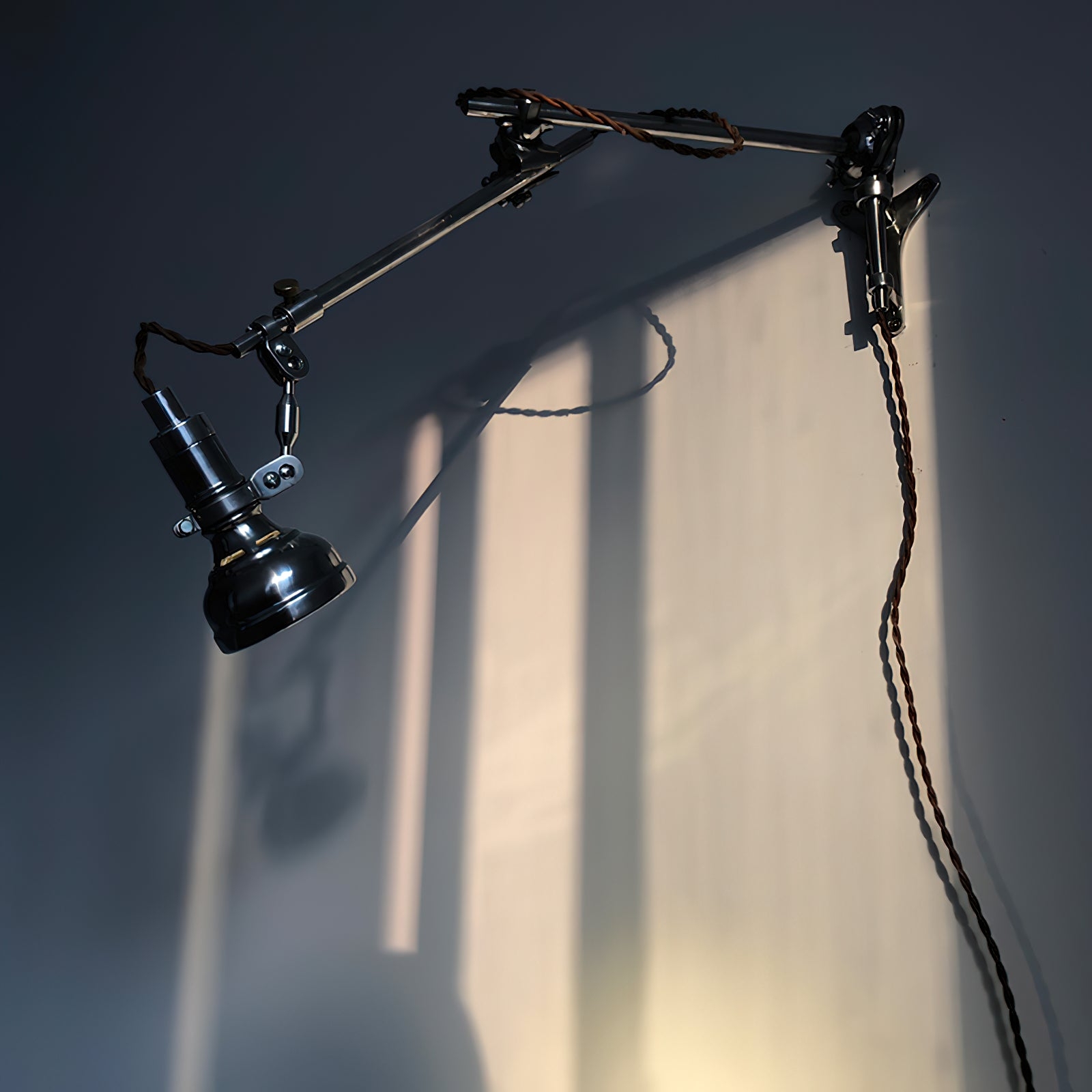 Ralph Rocker Arm Plug-in Wall Lamp D489