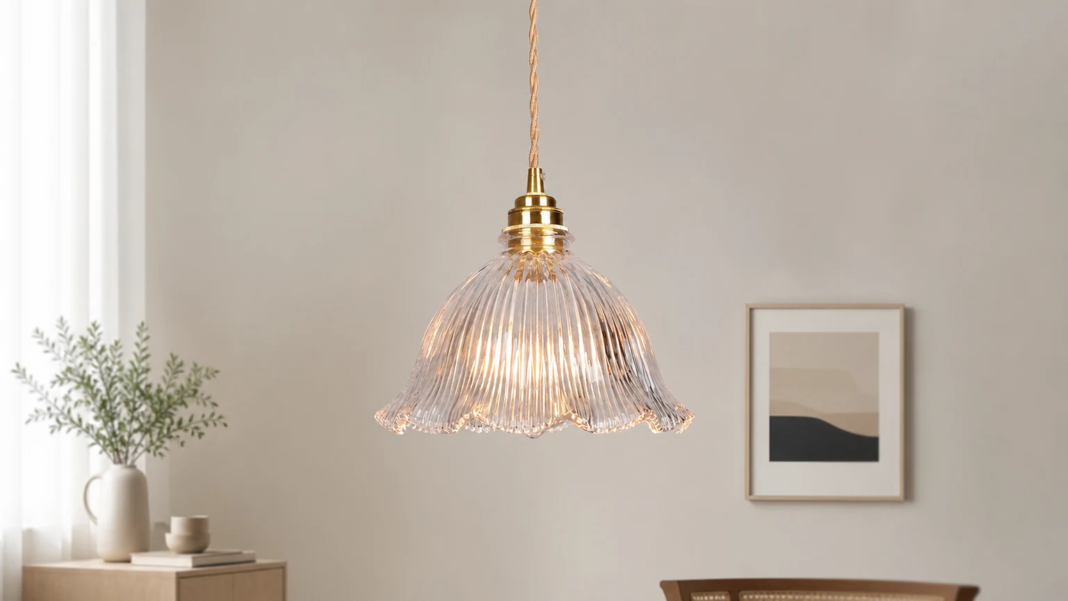Szklana lampa wisząca S44 w stylu nordyckim w kształcie kwiatu w ciepłym wnętrzu